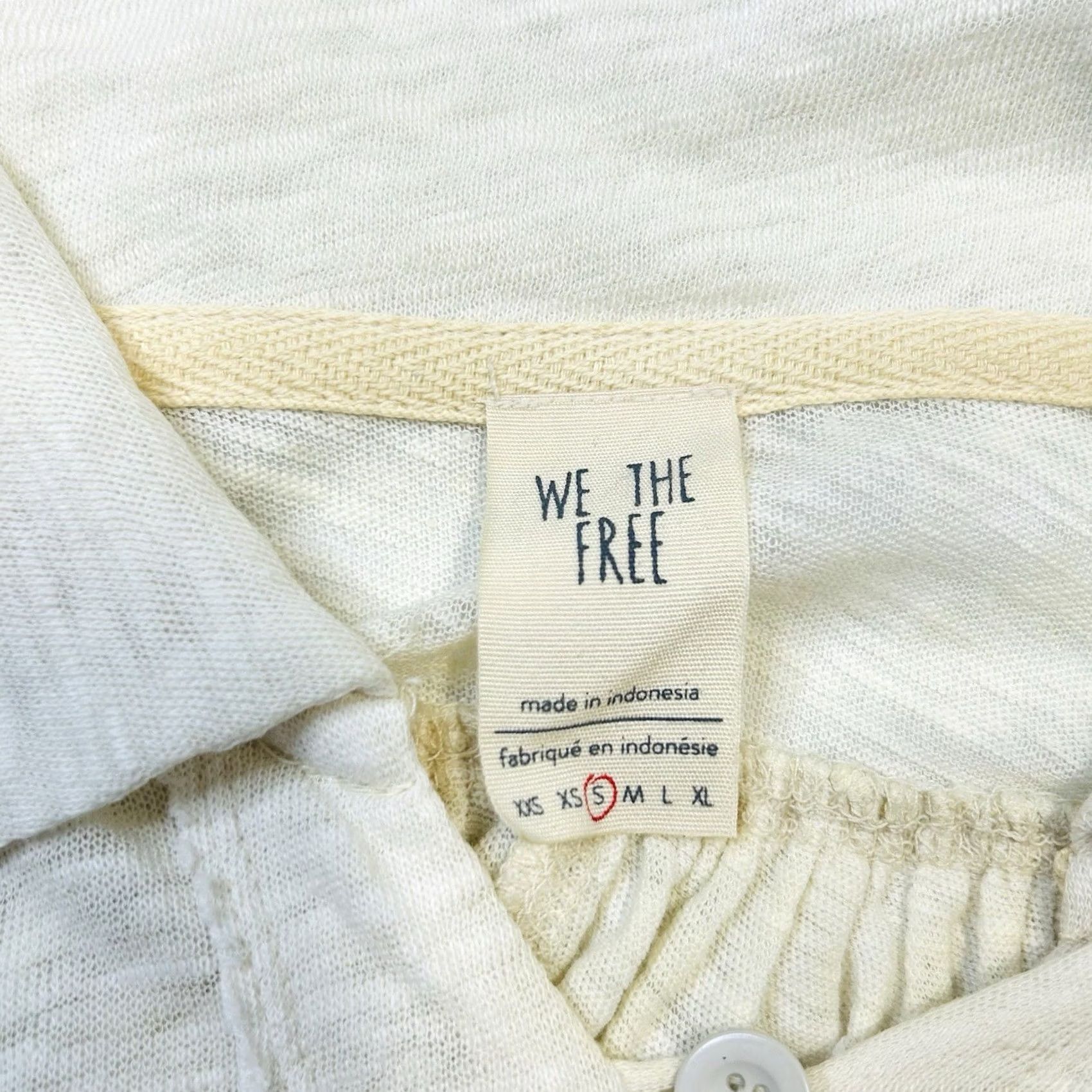 Vintage We The Free Rush Hour Tee Shirt Top Womens S Ivory Linen Bell Sleeve Long Sleeve Ruched Collared Bohemian Shirt Size S / US 4 / IT 40 - 4 Thumbnail