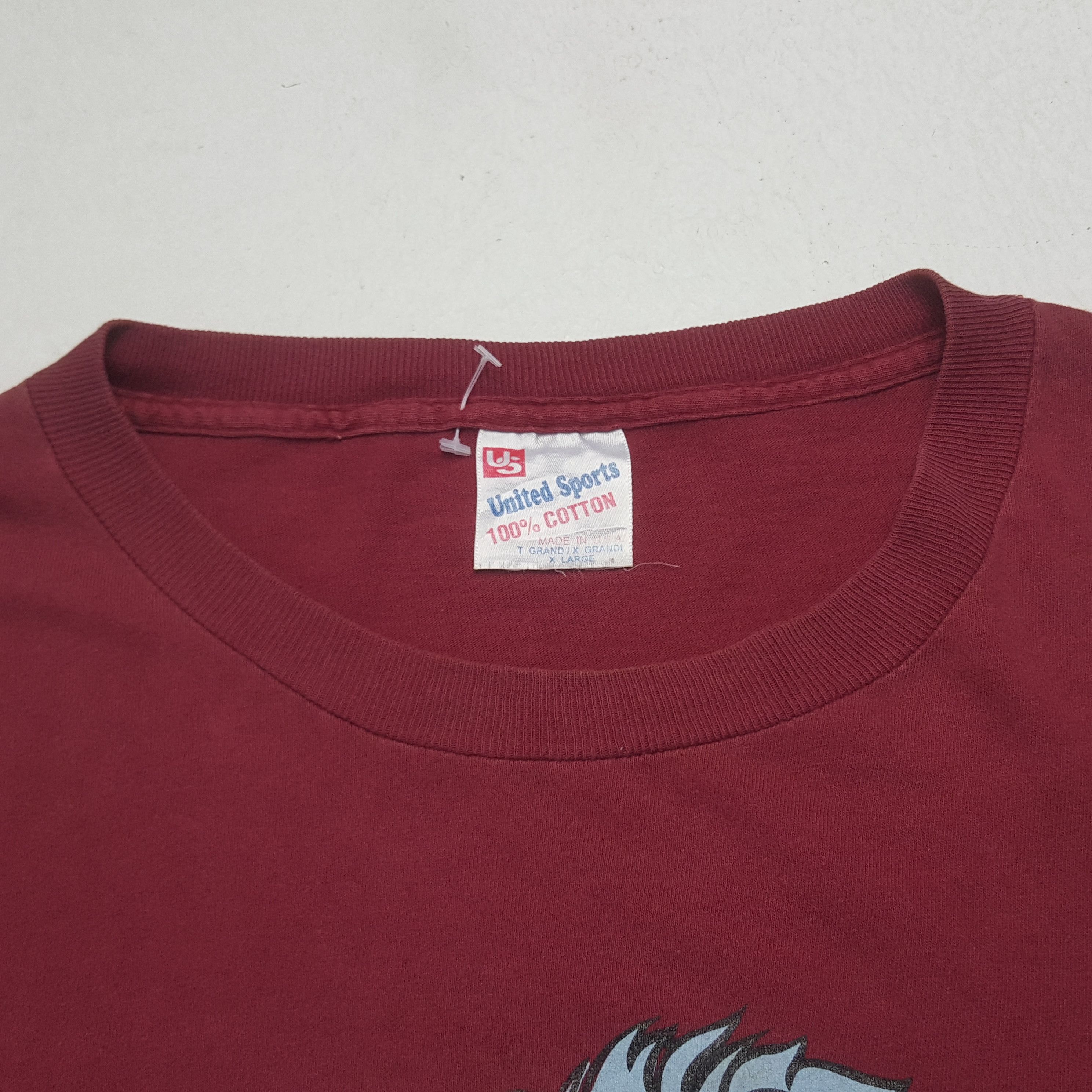 Other Vintage Blue Mohawk Skulls Tshirt Size US XL / EU 56 / 4 - 5 Thumbnail