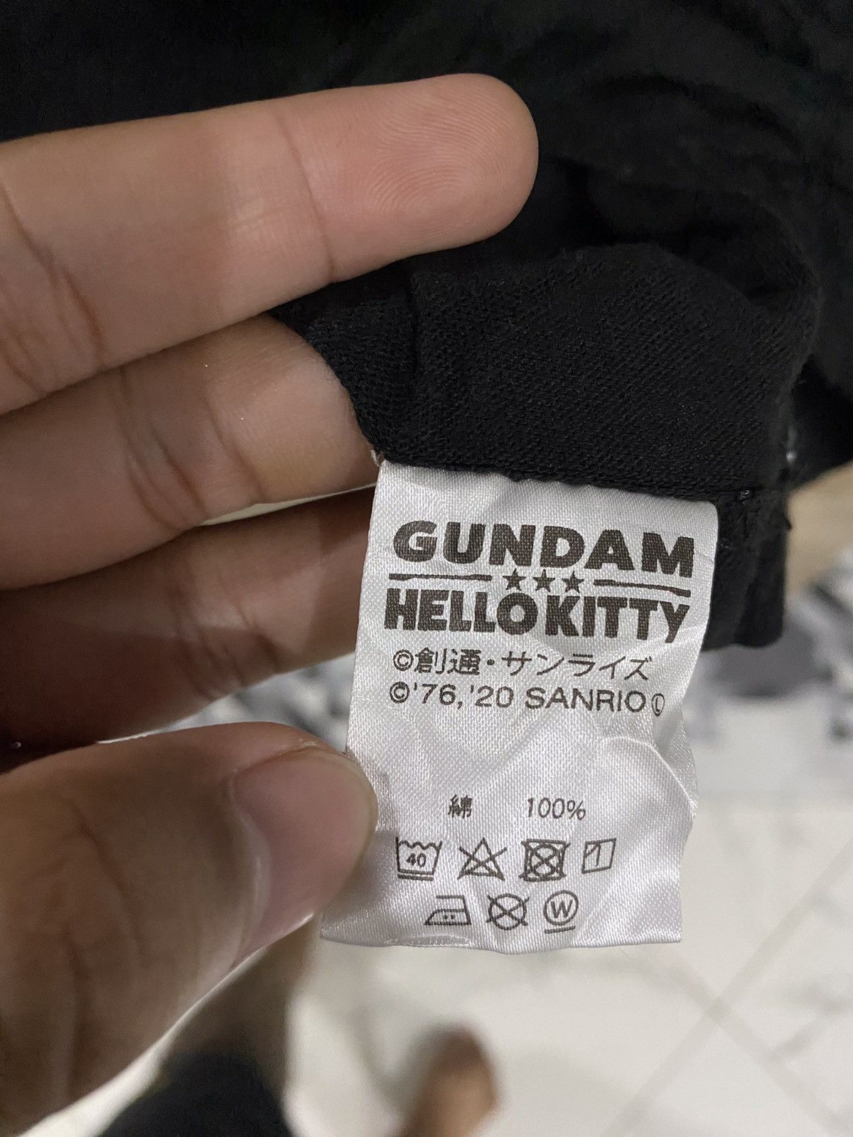 Japanese Brand 💸NEED GONE💸Hello kitty x gundam tshirt Size US XL / EU 56 / 4 - 6 Thumbnail