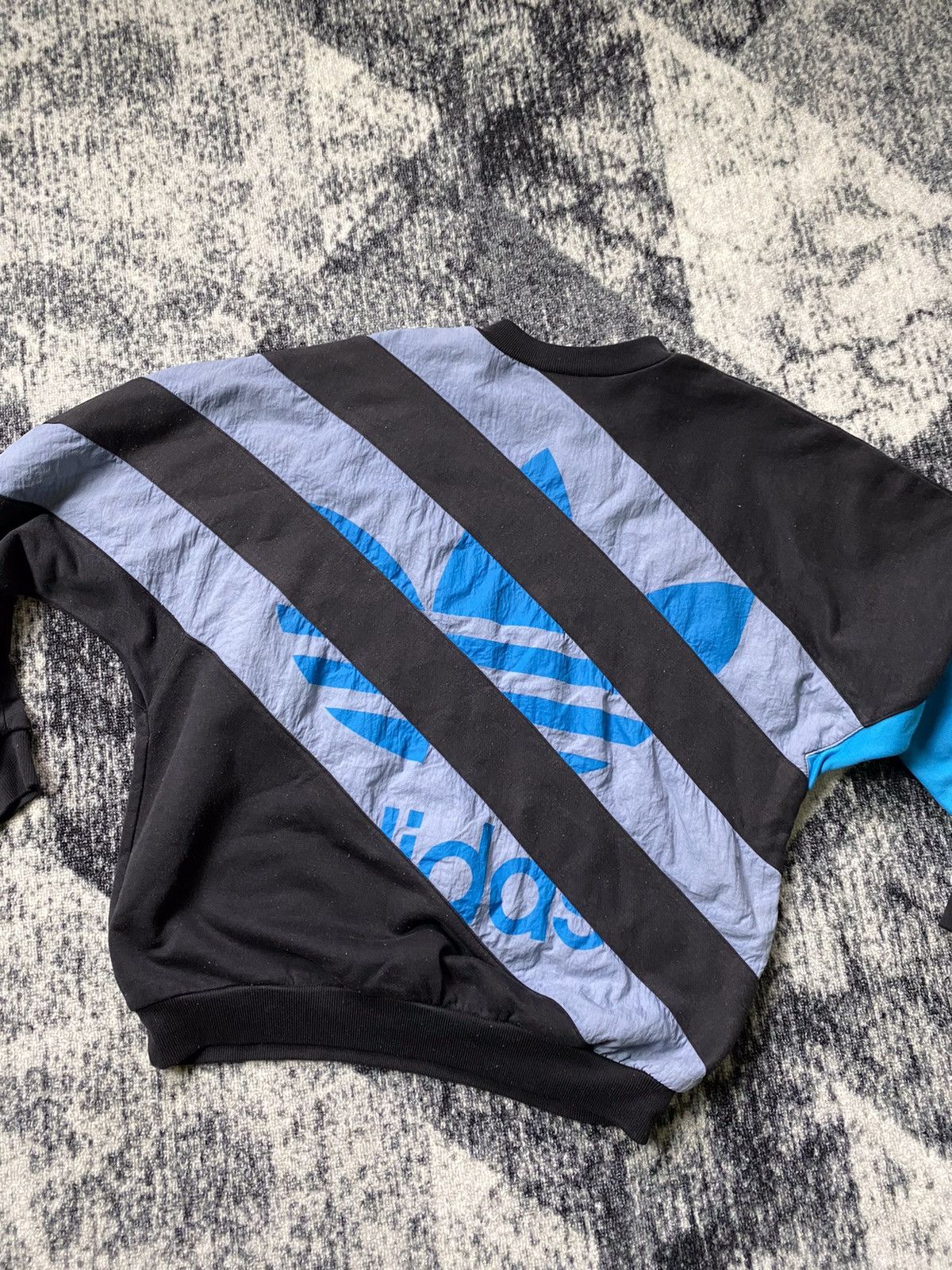 Adidas × Vintage Vintage Adidas Sweatshirt Big logo From both sides Y2K 90s Size US M / EU 48-50 / 2 - 7 Thumbnail