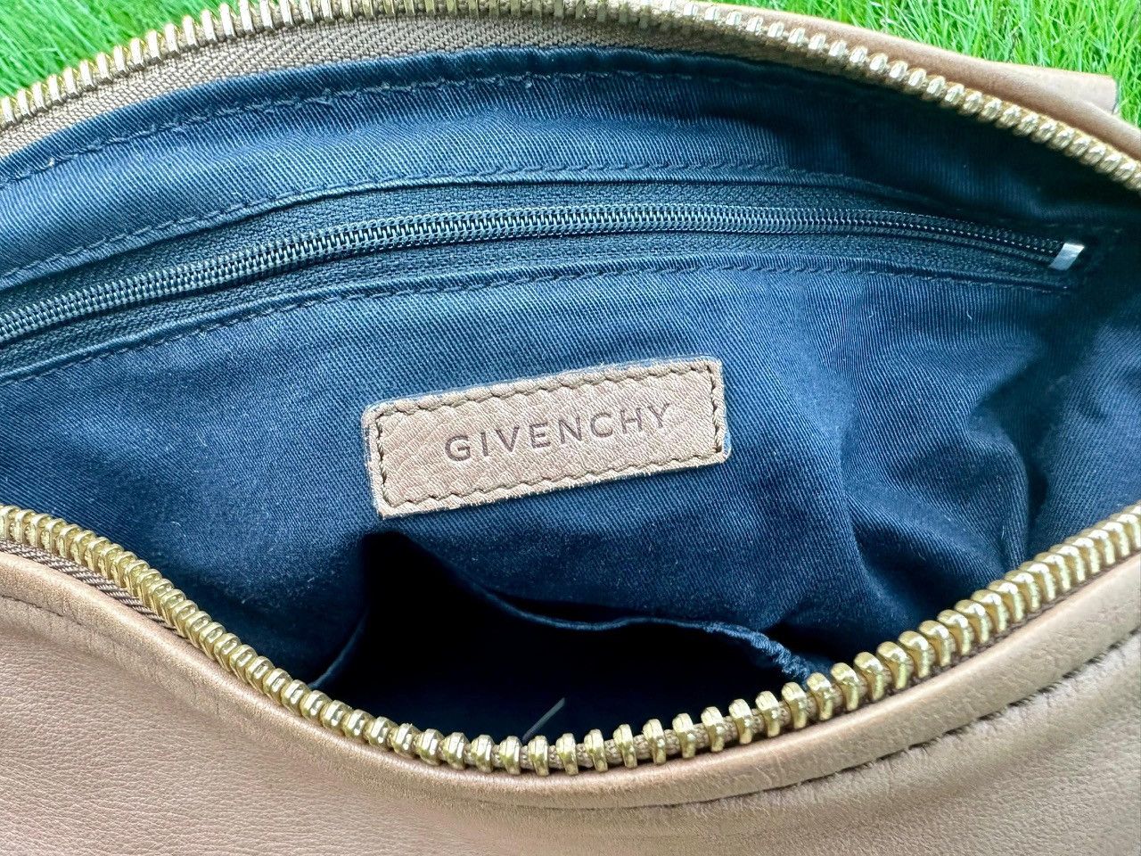 Givenchy Authentic Givenchy Pandora Large Top Handle Bag Size ONE SIZE - 6 Thumbnail
