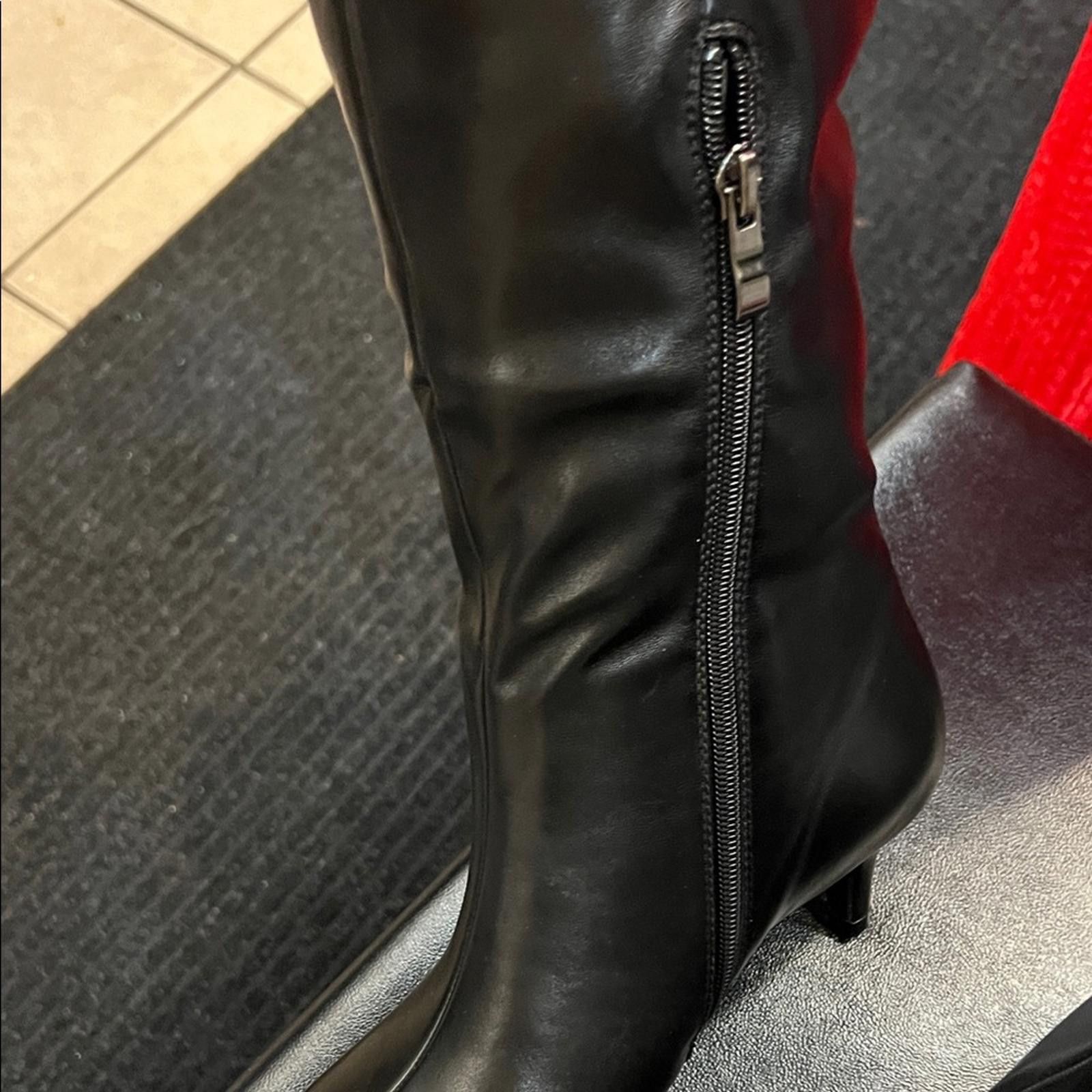 Other Elegant Black Knee-High Women's Boots Size US 7.5 / IT 37.5 - 4 Thumbnail