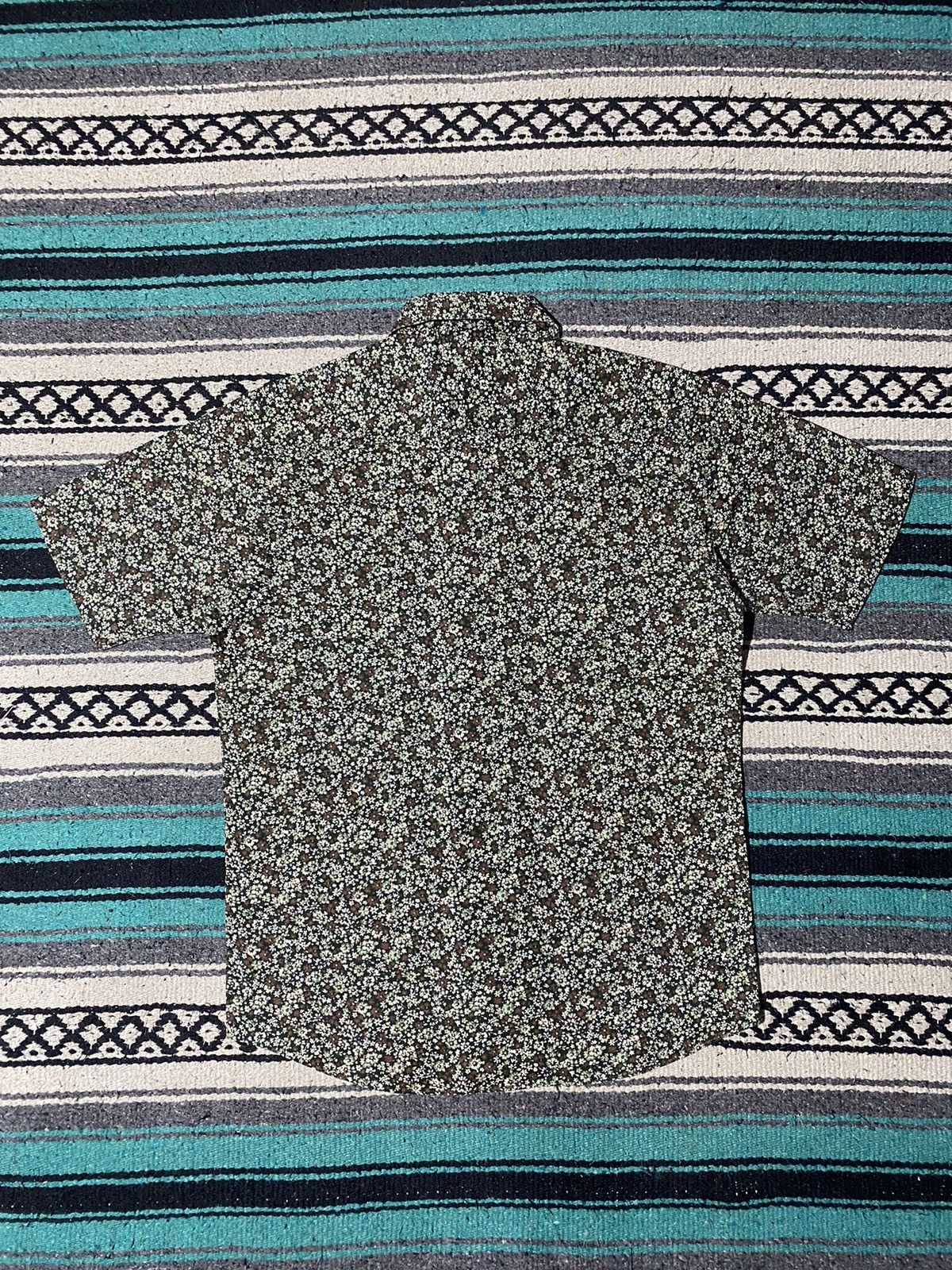 Tornado Mart 2000s Tornado Mart Floral Hidden Button Shirt Size US M / EU 48-50 / 2 - 2 Thumbnail