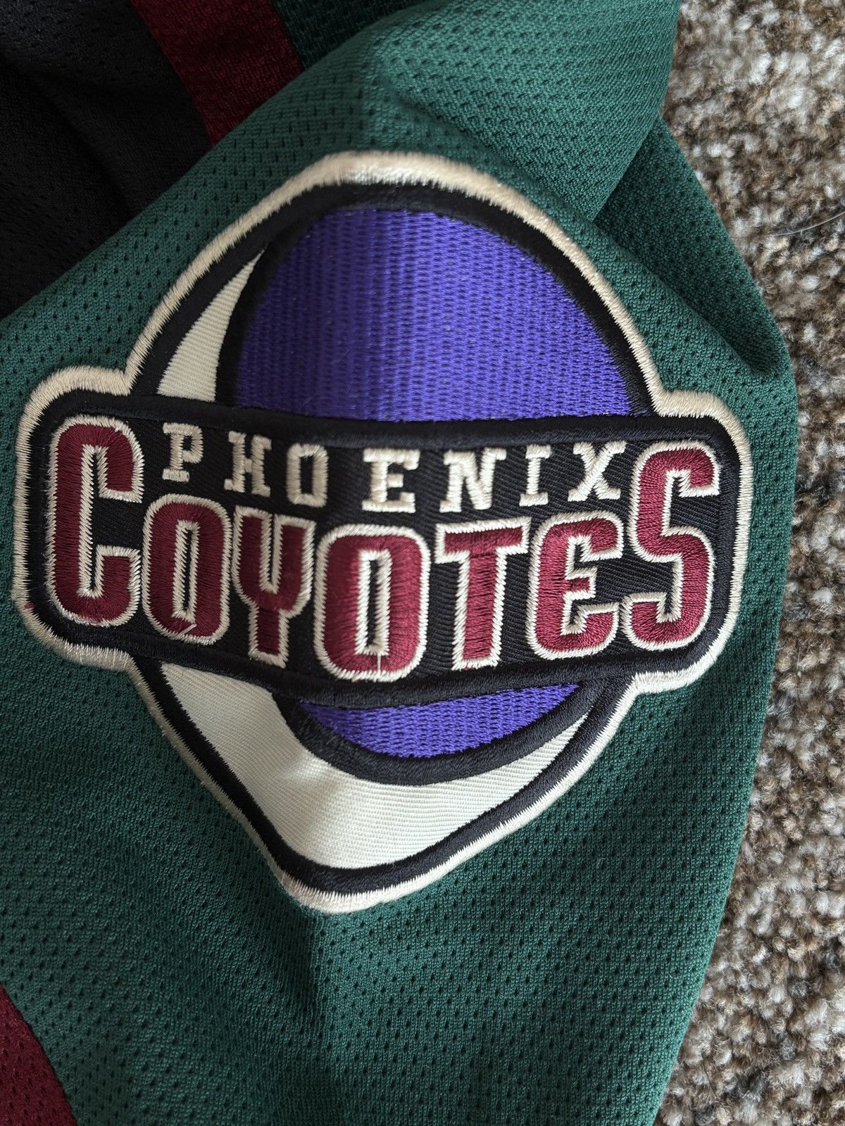 Vintage Vintage Arizona Coyotes Kachina Jersey – Authentic Size US L / EU 52-54 / 3 - 5 Thumbnail