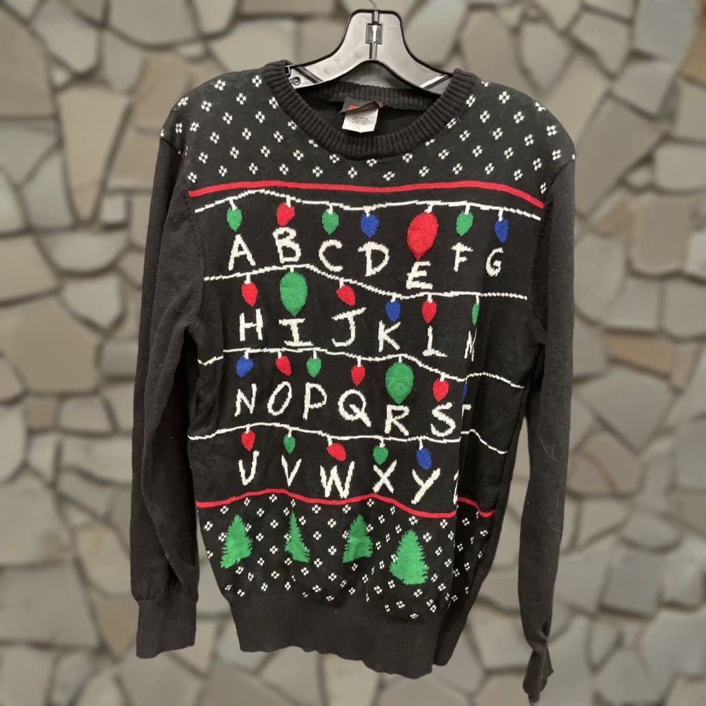 VINTAGE Stranger Things Christmas Alphabet Pullover Sweater Women