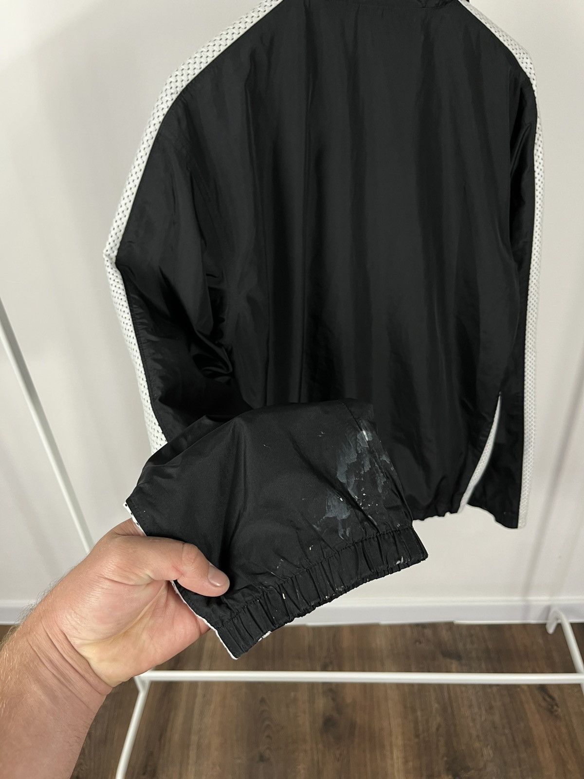 Nike × Vintage Nike Distressed Black Windbreaker Jacket Size L Size US L / EU 52-54 / 3 - 12 Thumbnail