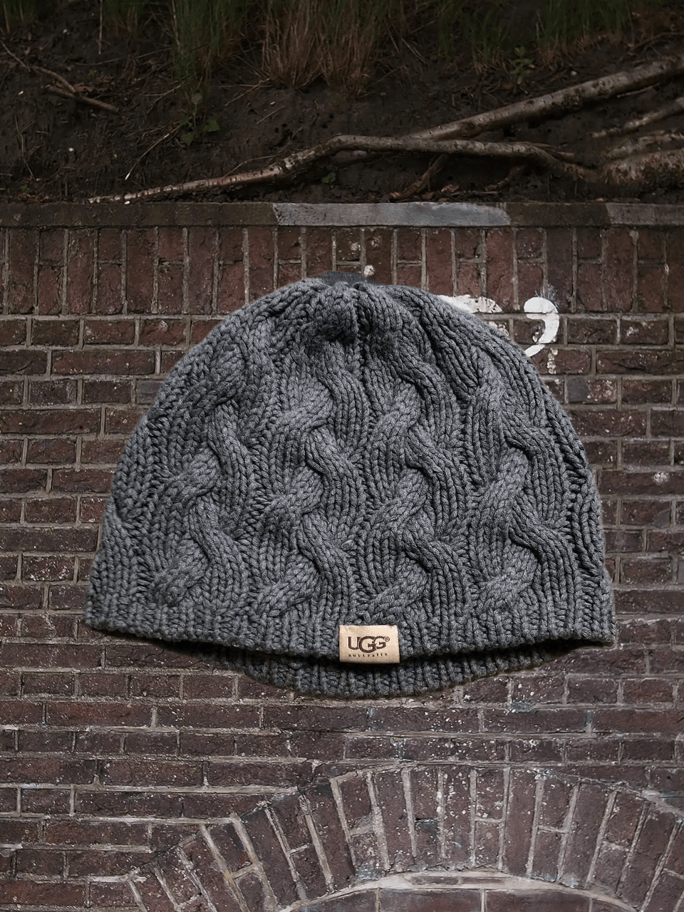 Ugg UGG Cable Knit Womens Beanie Cap HAT Winter Size ONE SIZE - 1 Thumbnail