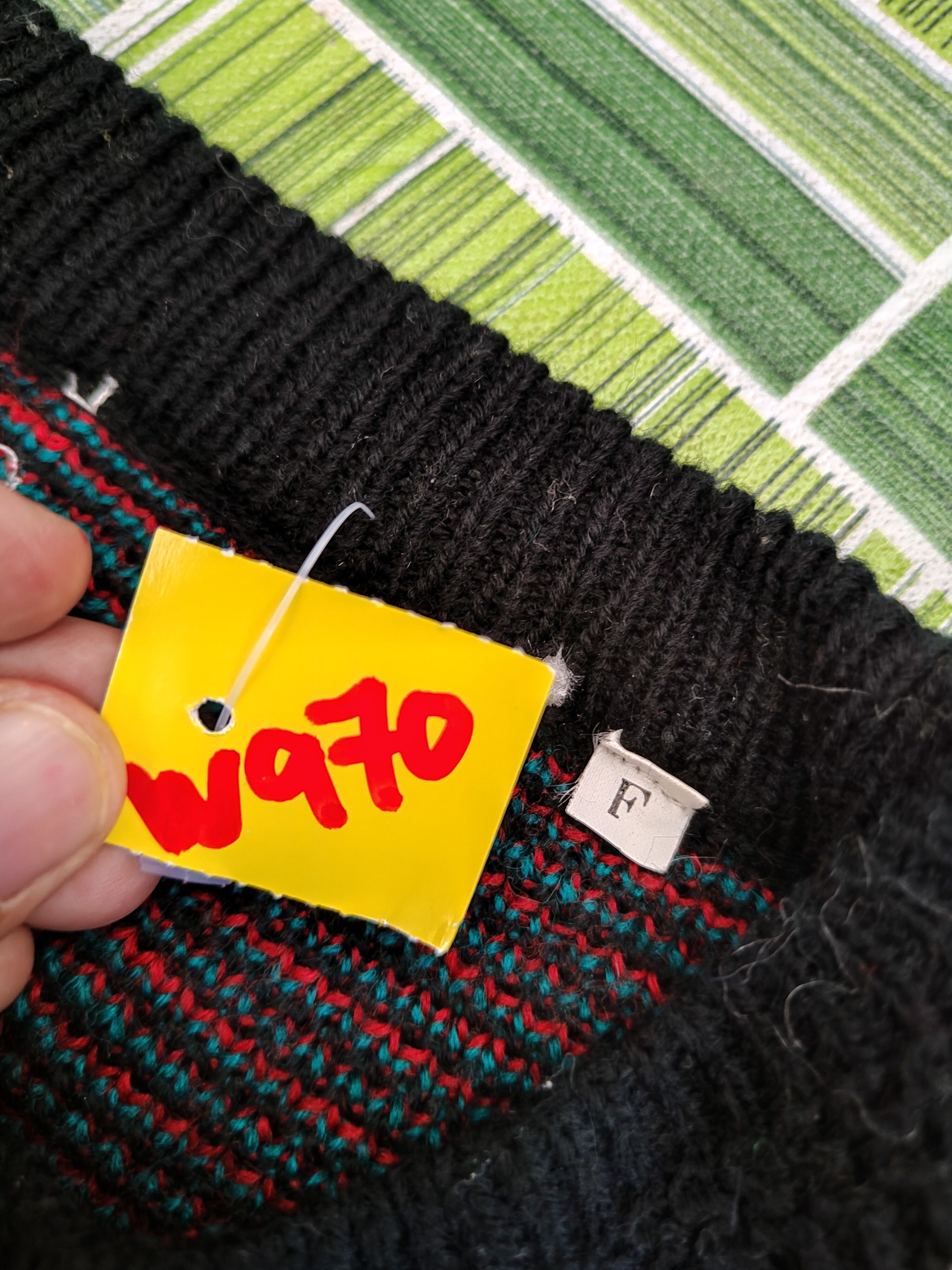 Aran Isles Knitwear × Japanese Brand Japan vintage Black Flowers Knitwear Cardigan #W970 Size M / US 6-8 / IT 42-44 - 11 Thumbnail