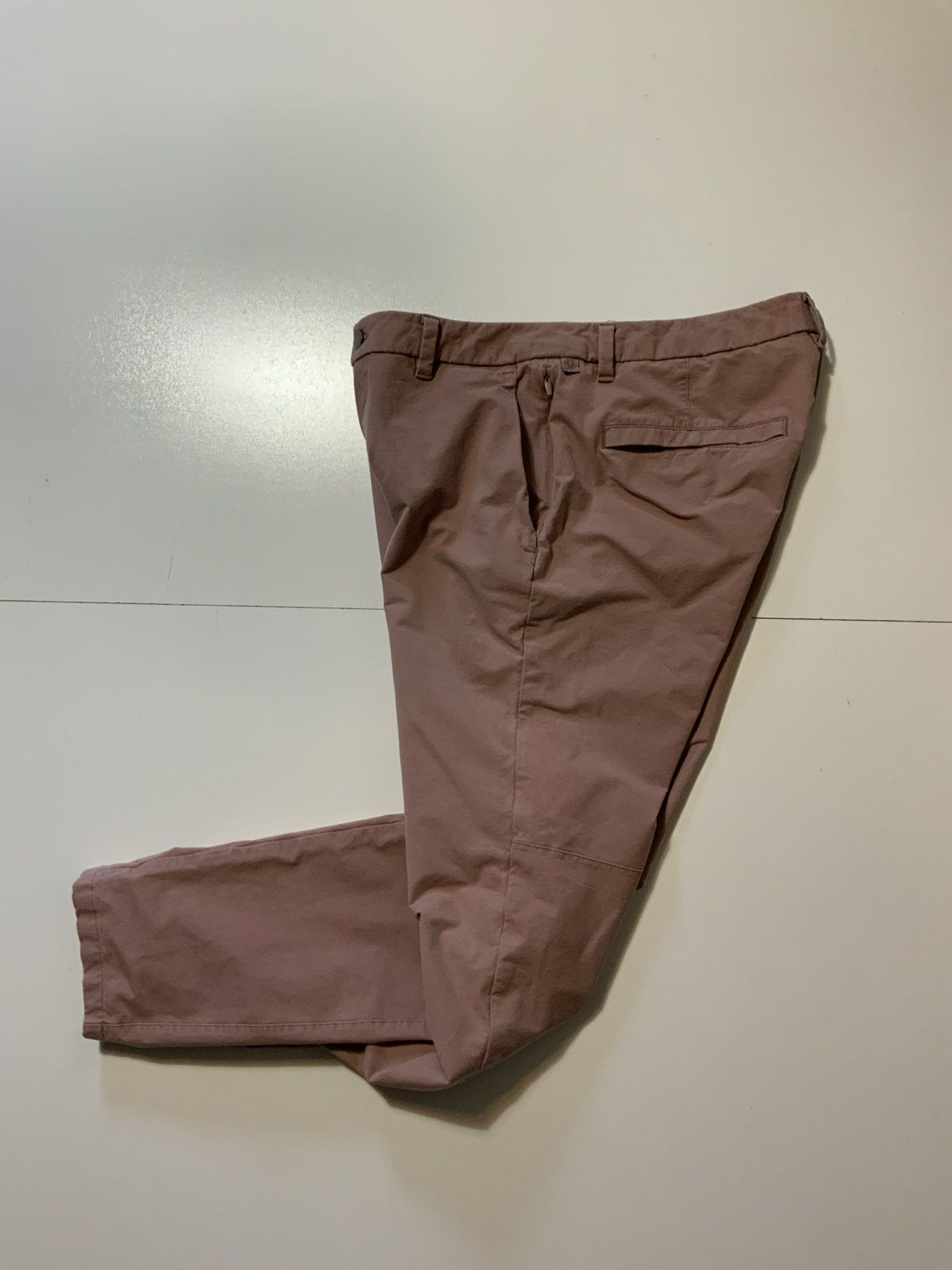 Lululemon $128 Lululemon Commission Mauve Earth Clay Dye Tapered Pants Size US 32 / EU 48 - 5 Thumbnail