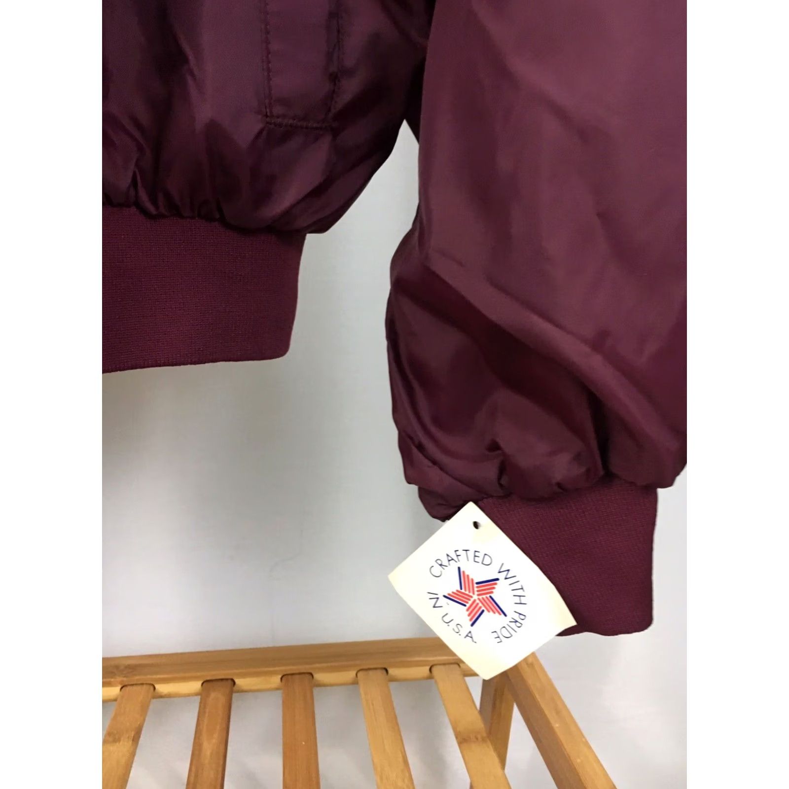 Vintage VINTAGE King Louie Dr Wells Soft Soda Drink Windbreaker Jacket XL USA Union NWT Maroon Blue White Men Size US XL / EU 56 / 4 - 3 Thumbnail