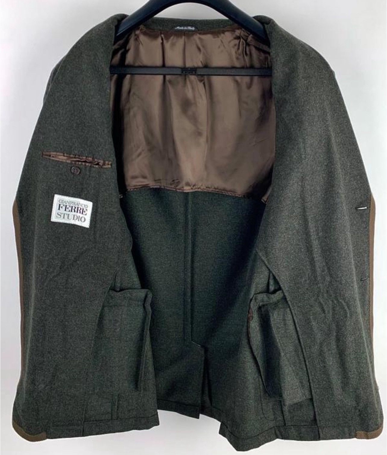 Gianfranco Ferre Men's wool jacket with buttons and pockets giafranco ferre Size US L / EU 52-54 / 3 - 9 Thumbnail
