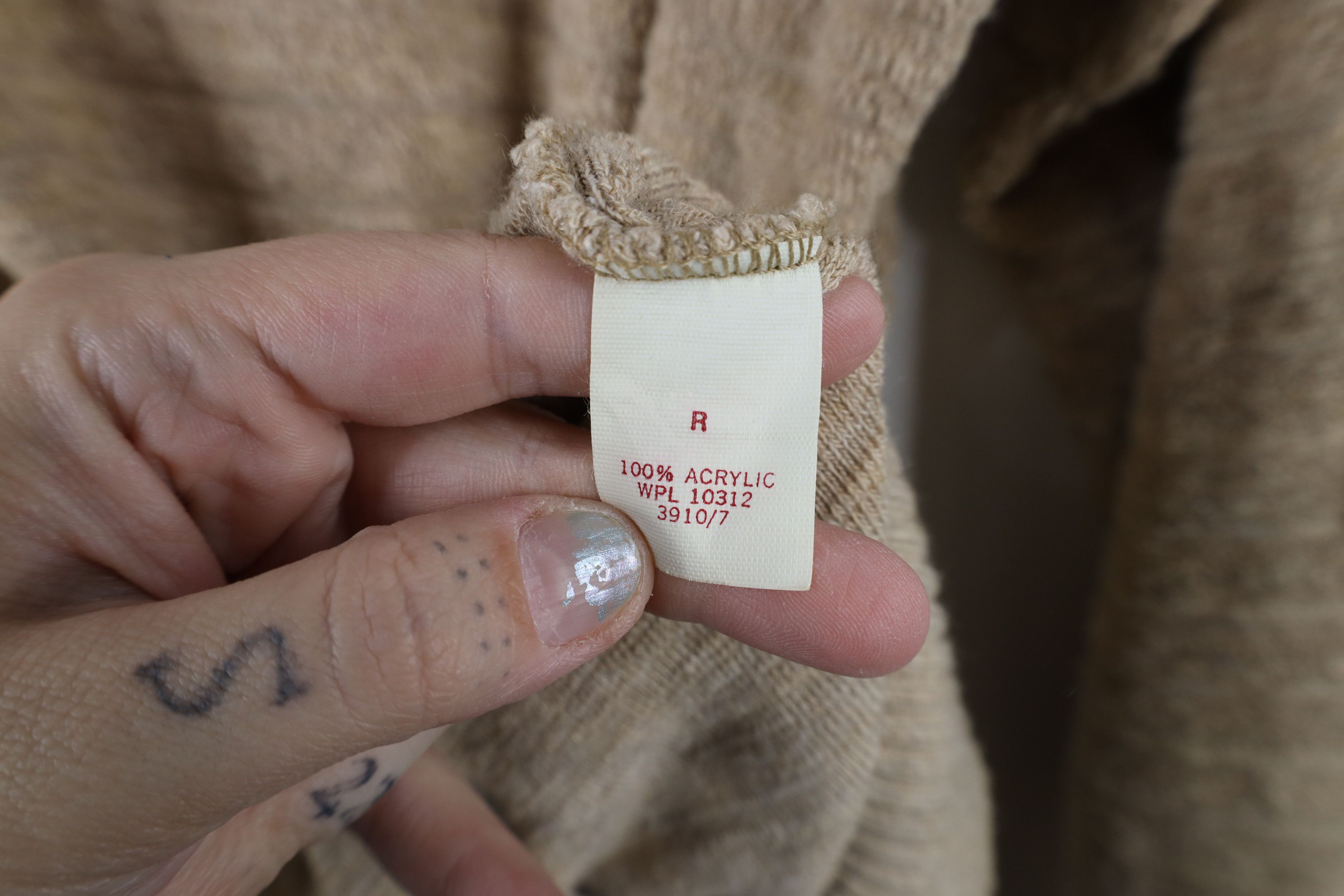 Vintage Vintage 70s Streetwear Cloth V-Neck Sweater Beige Brown Size US XL / EU 56 / 4 - 6 Thumbnail