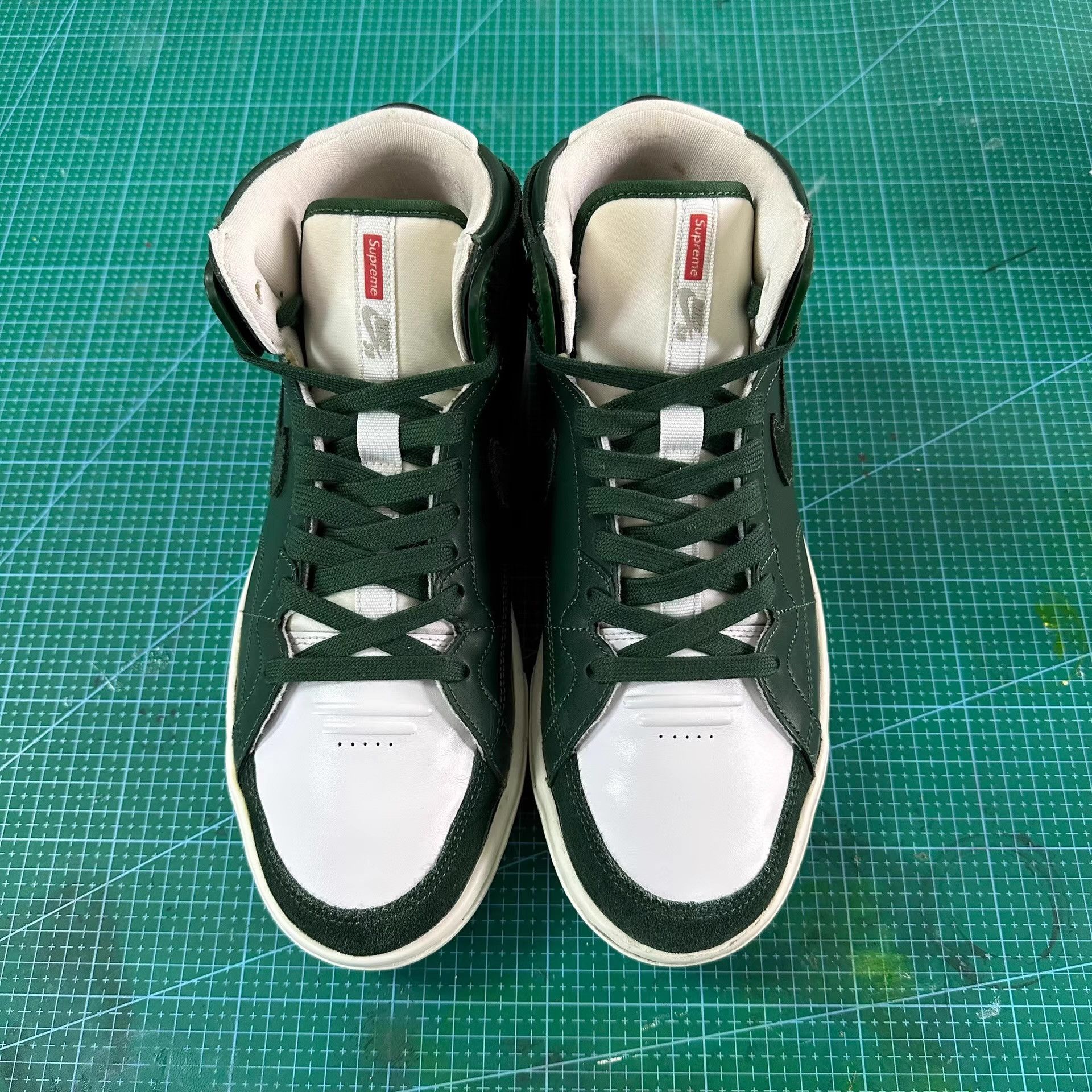 Nike Supreme x Nike Zoom Air 94 Sneakers, White & Green Ｑ20 Size US 8 / EU 41 - 8 Thumbnail