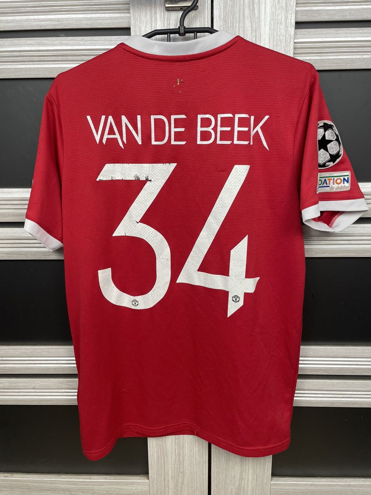 Adidas Van De Beek #34 Manchester United 2021/2022 Player Jersey Size US M / EU 48-50 / 2 - 2 Thumbnail