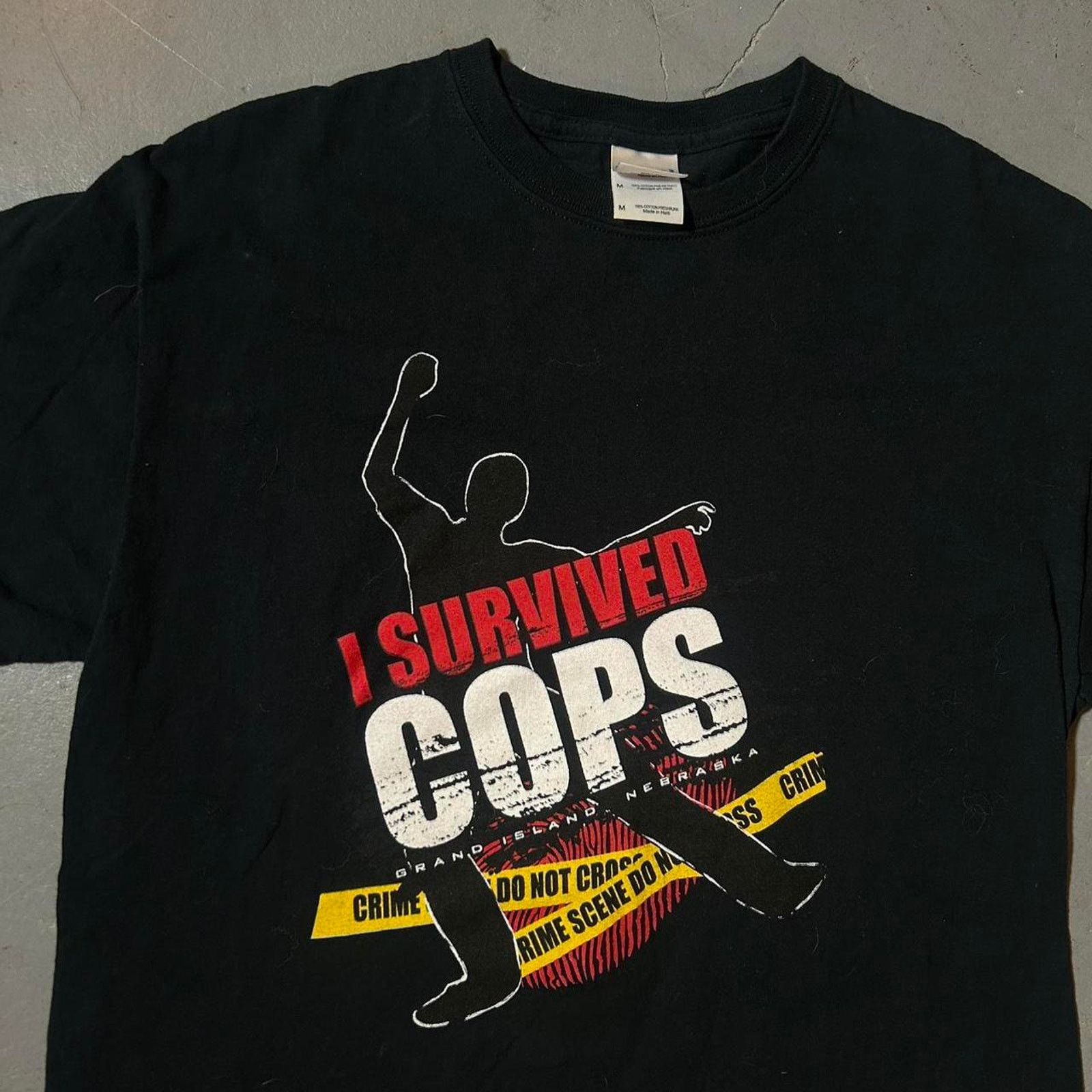 Hanes I survived cops tee shirt Size US M / EU 48-50 / 2 - 2 Thumbnail