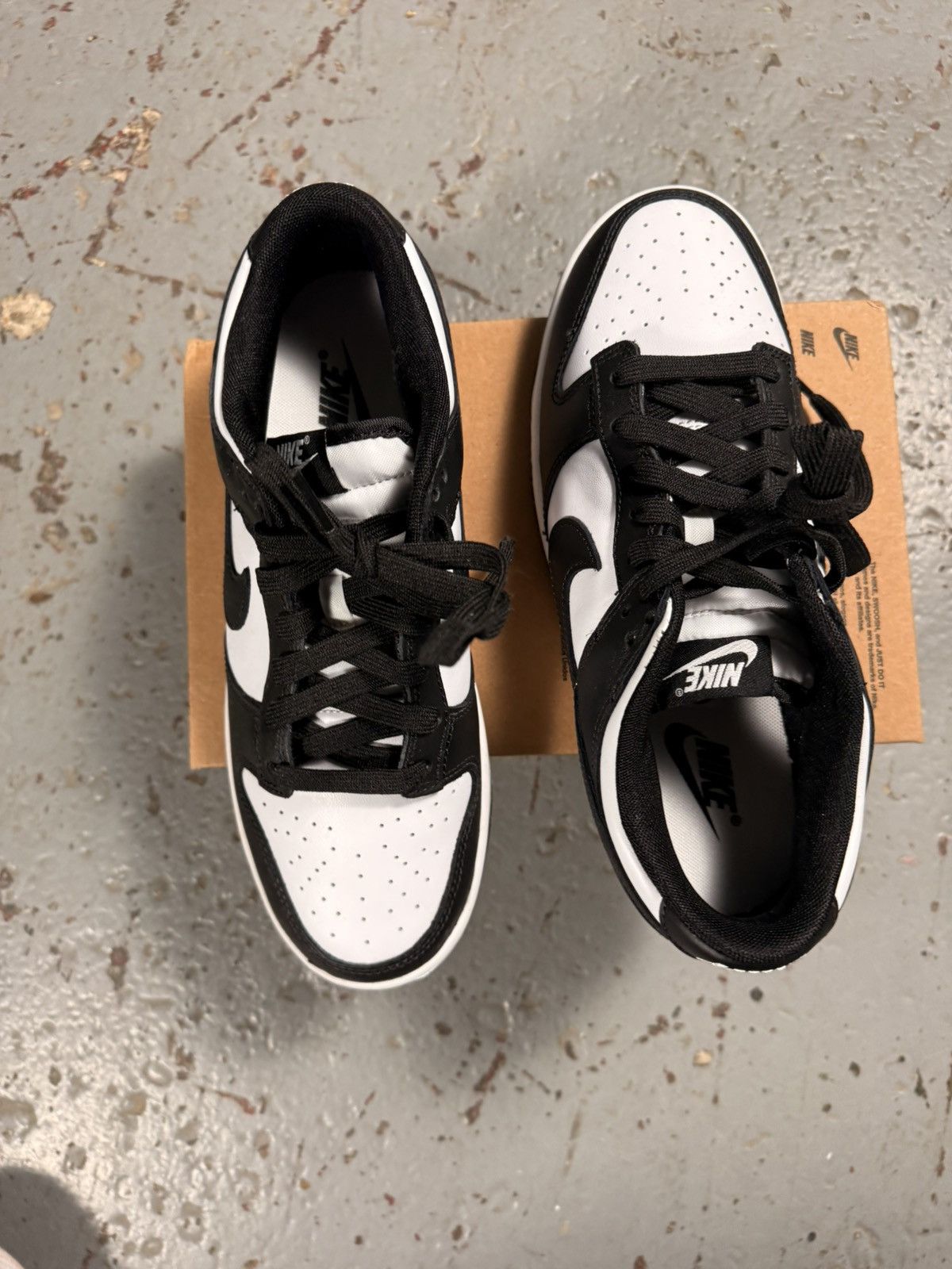 Nike Slightly Imperfect Nike Dunk Pandas Size US 8 / EU 41 - 15 Thumbnail