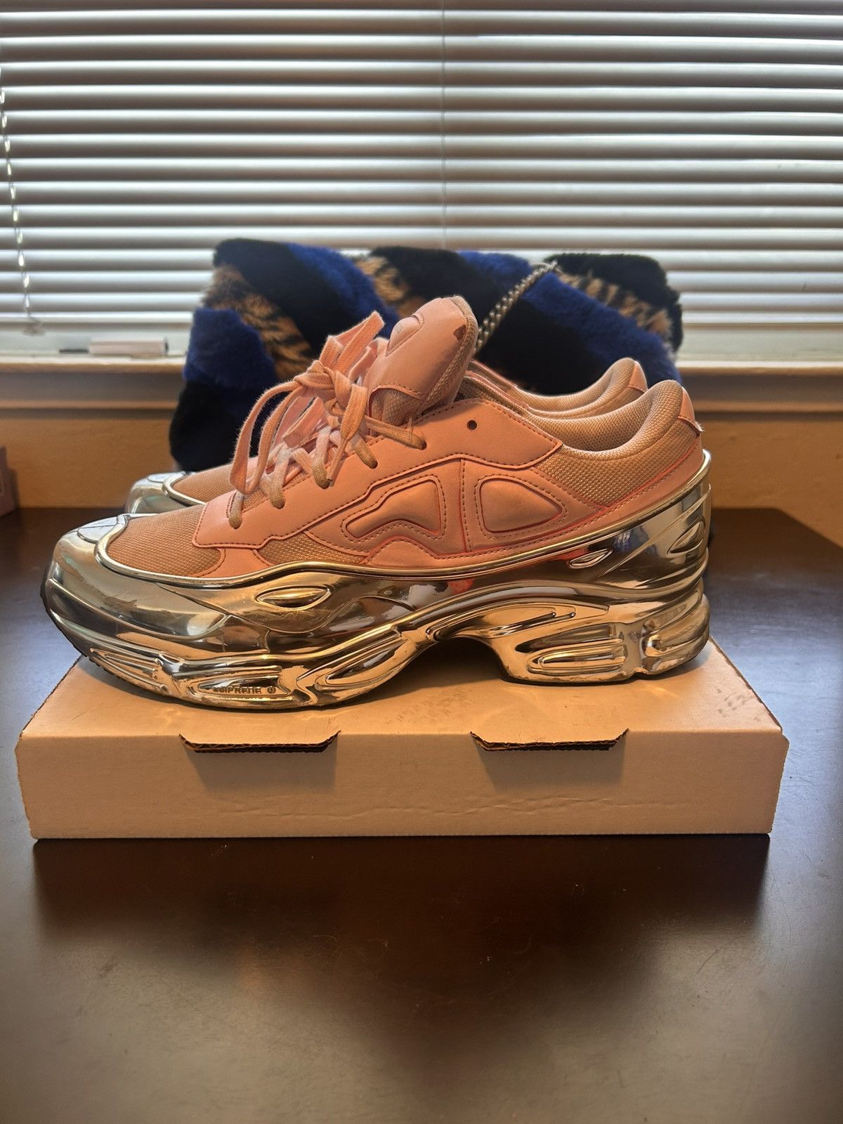 RARE RAF SIMONS OZWEEGO PINK & SILVER 11.5 US