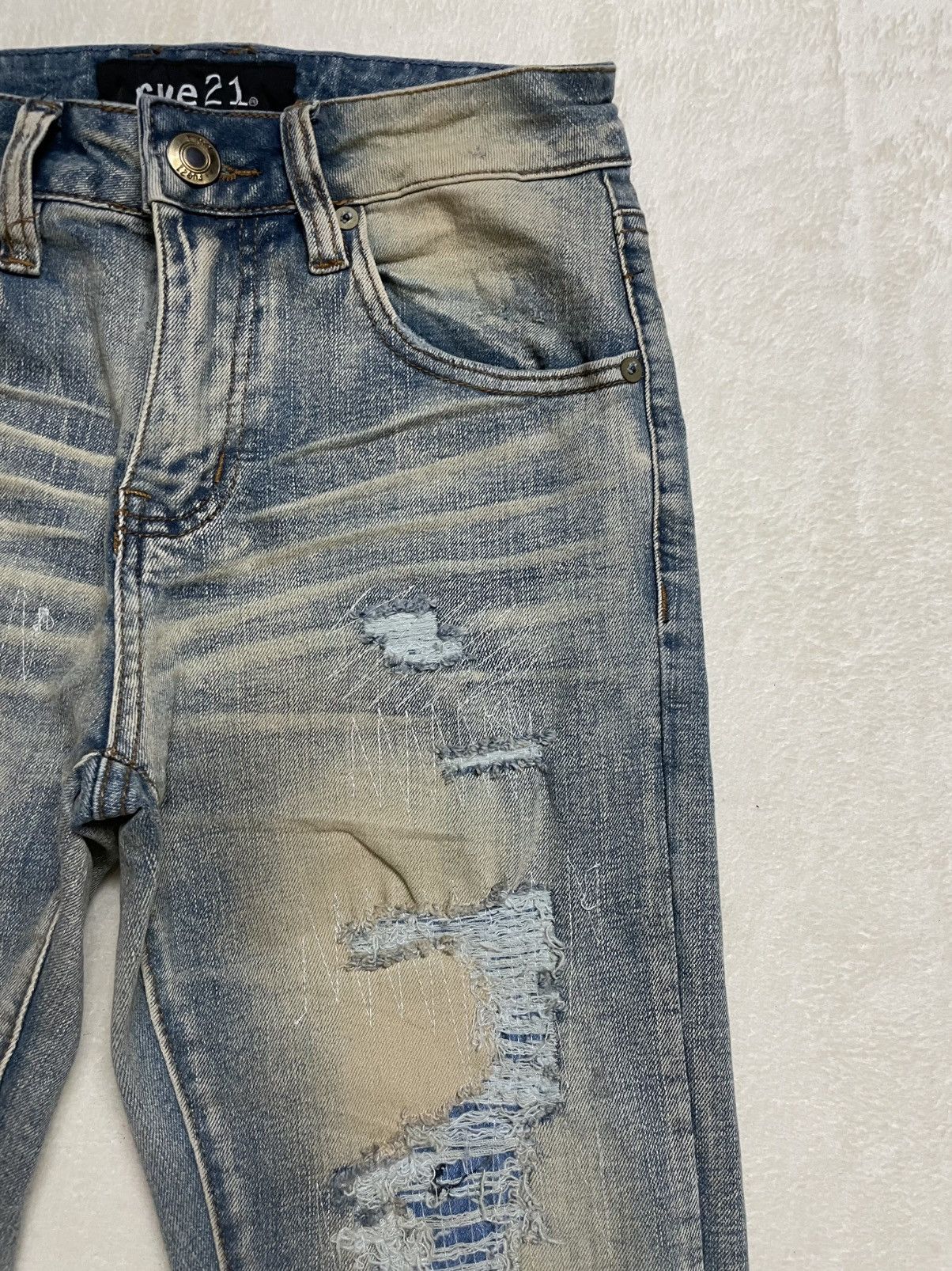 rue21 Vintage Rue21 Skinny Distress Ripped Mudwash Jeans Size US 27 - 4 Thumbnail