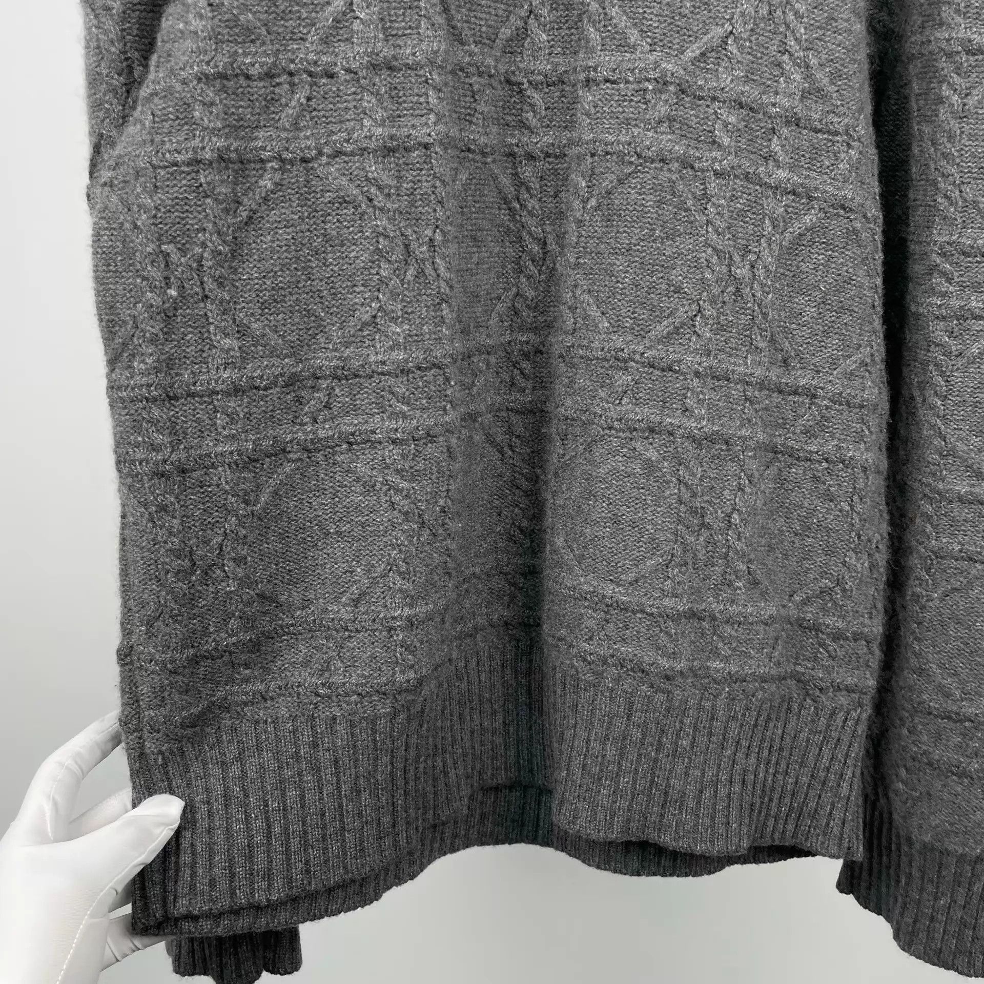 Dior Dior Gray Cashmere Sweater M Size US M / EU 48-50 / 2 - 9 Thumbnail