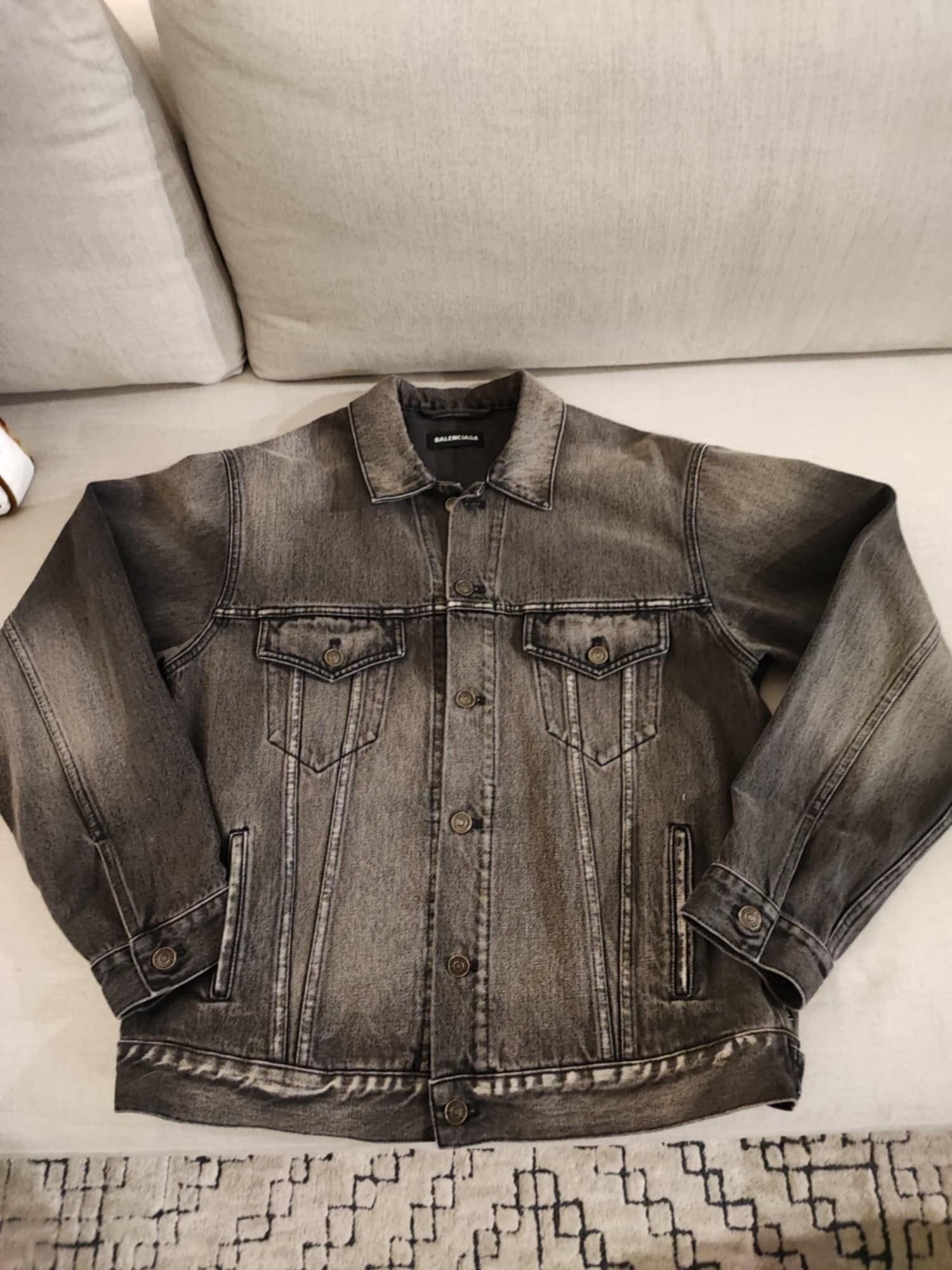 Balenciaga You Are The World Denim jacket Size US XS / EU 42 / 0 - 4 Thumbnail