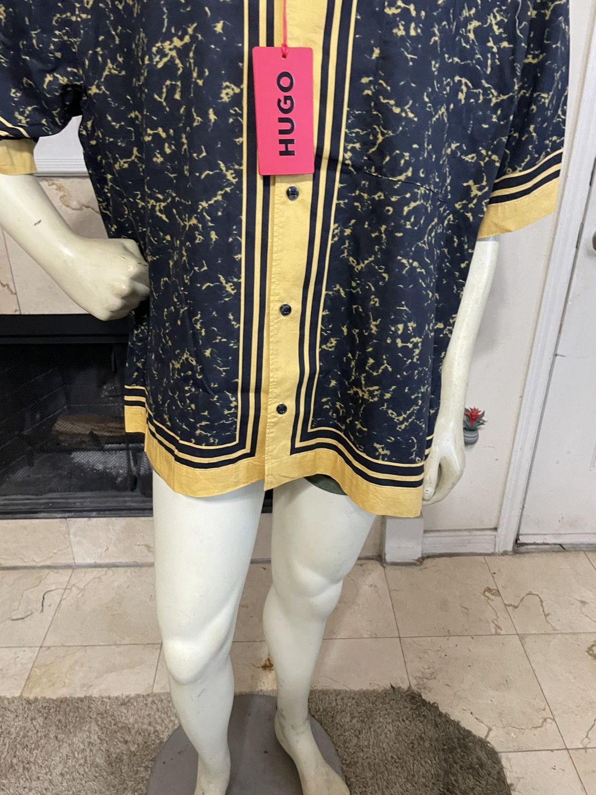 Hugo EGEENO Bowling style shirt NWT Size US L / EU 52-54 / 3 - 4 Thumbnail