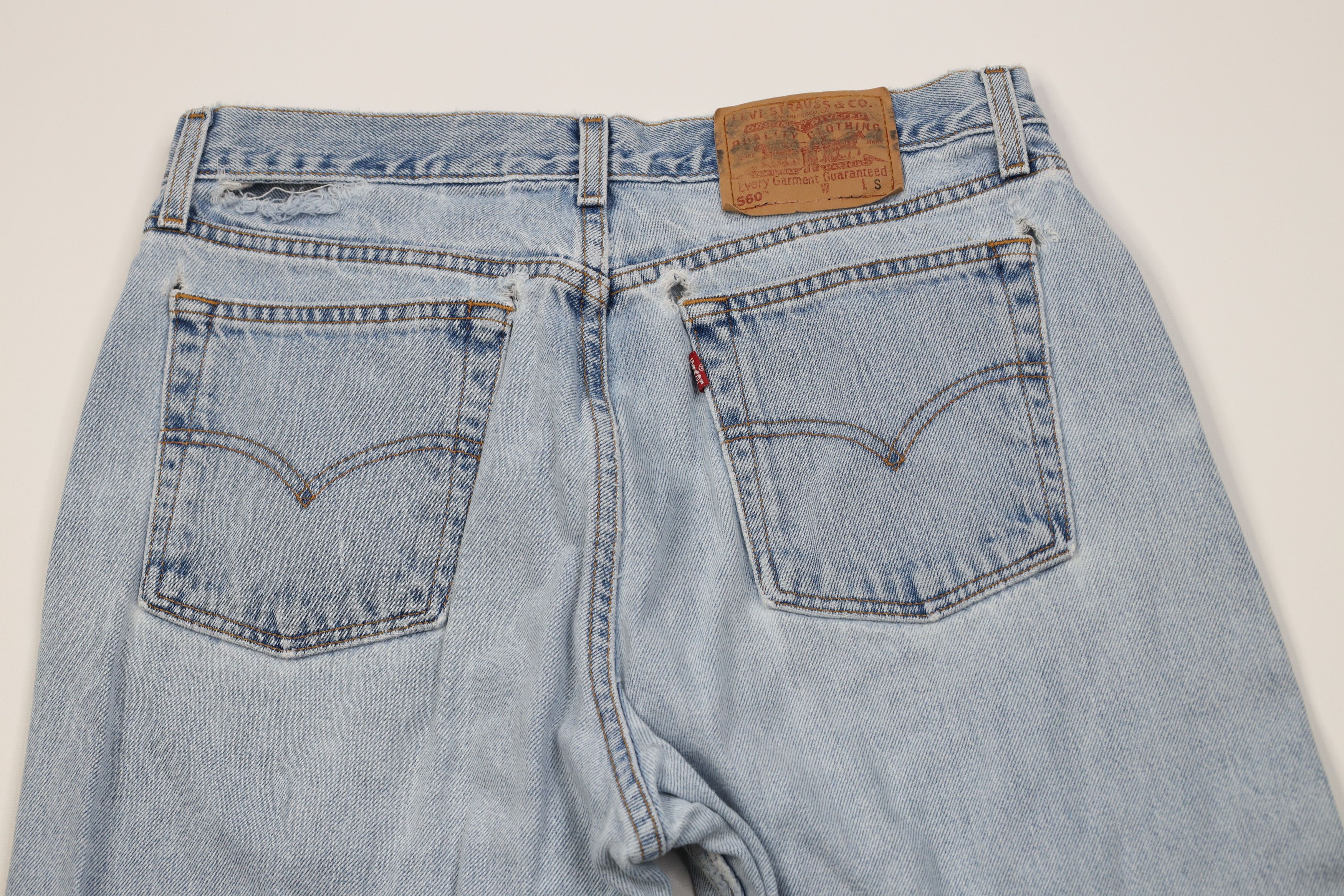 Levi's Vintage 90s Levis 560 Thrashed Loose Fit Straight Leg Jeans Size 34" / US 12 / IT 48 - 13 Thumbnail