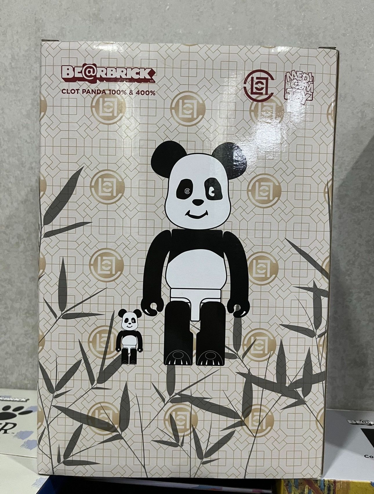 Japanese Brand × Medicom Toy Bearbrick Clot Panda 1000% Size ONE SIZE - 4 Thumbnail
