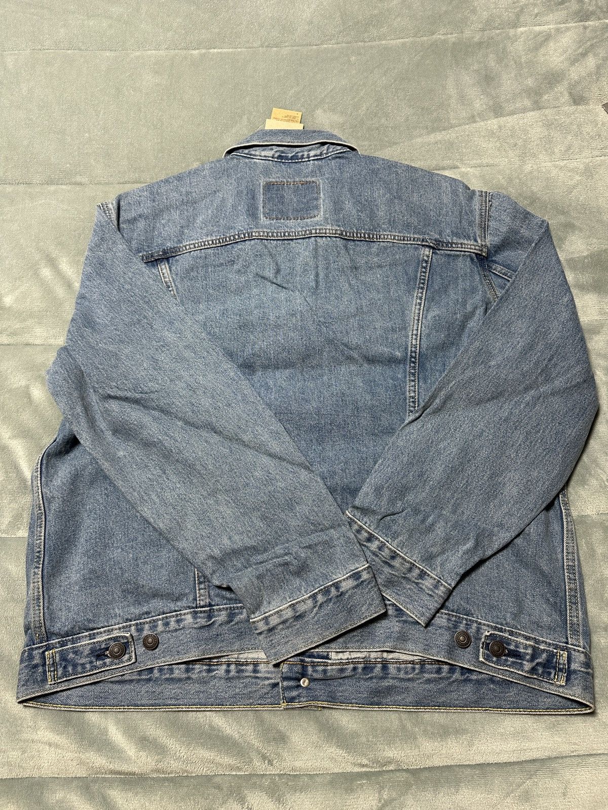 Levi's Levi’s Premium Denim Trucker Jacket Medium Wash - size XL Size US XL / EU 56 / 4 - 13 Thumbnail