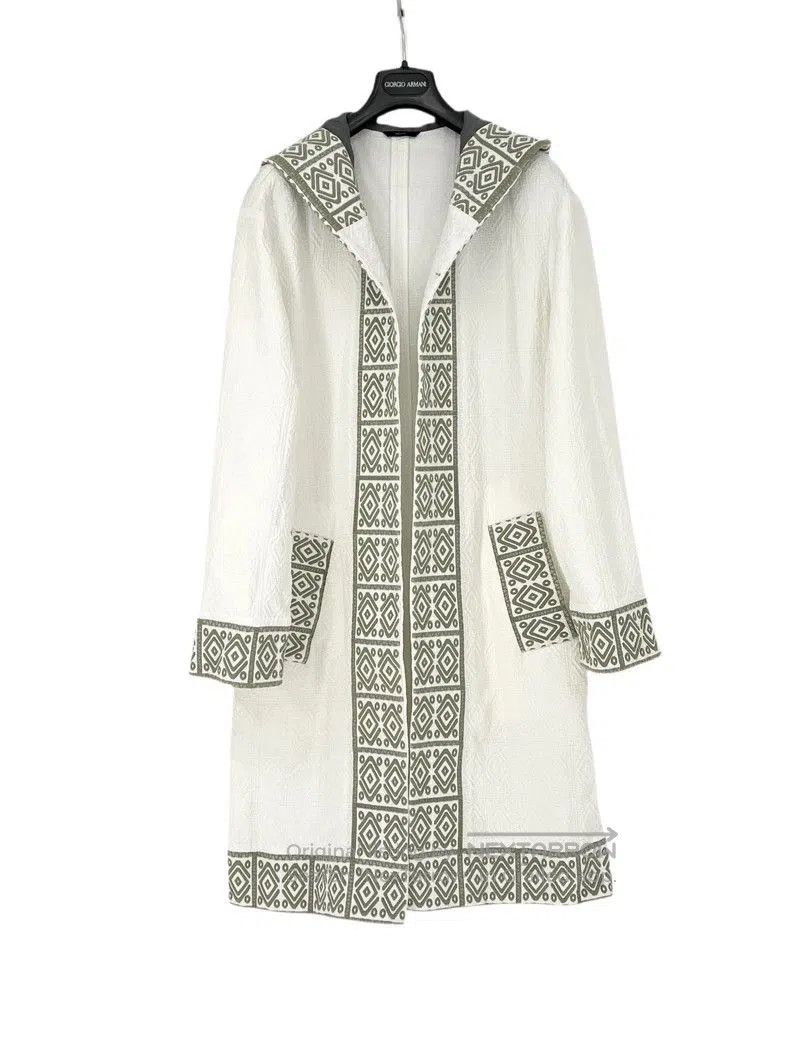 Fendi FENDI Embroidered Relief Coat. Size US XL / EU 56 / 4 - 1 Thumbnail
