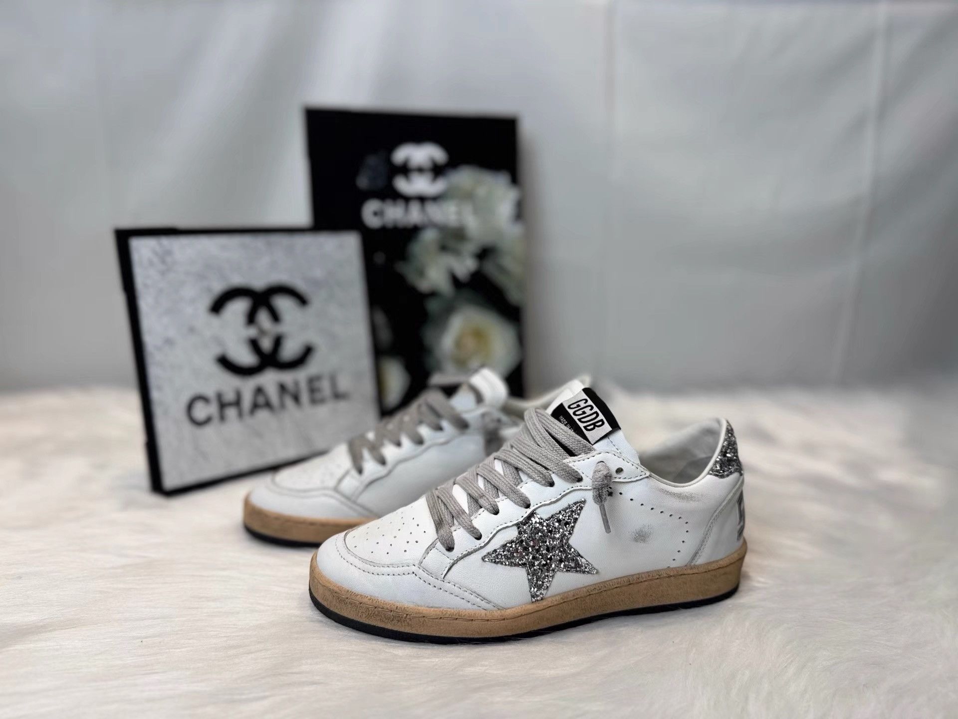 Golden Goose Golden Goose Ball Star Sneakers K36 Size US 6 / IT 36 - 1 Thumbnail