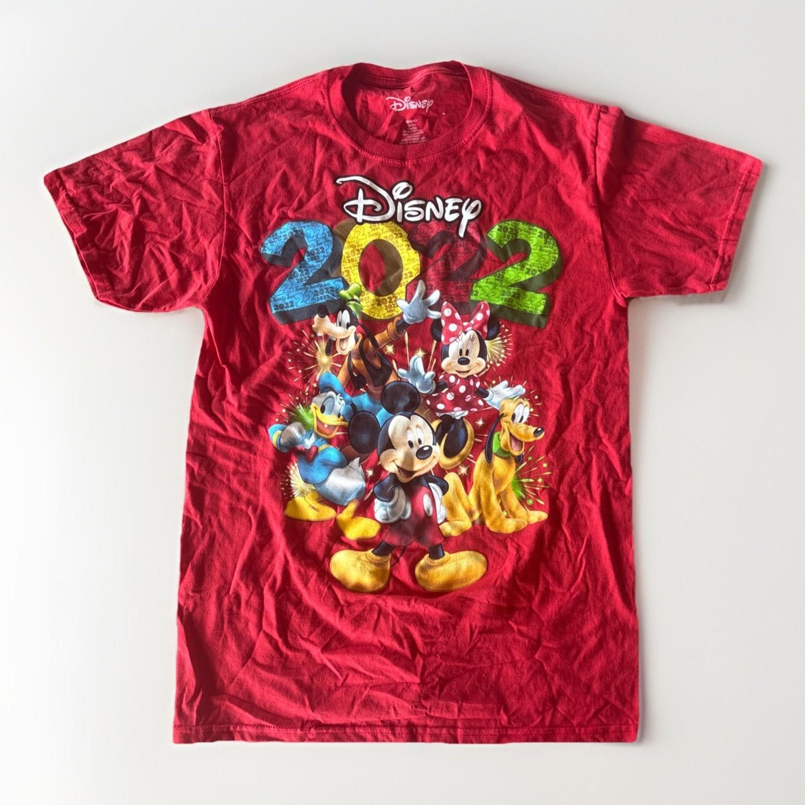 Disney Disney 2022 Red T-Shirt Adult Size Small Mickey Goofy New Size US S / EU 44-46 / 1 - 1 Thumbnail