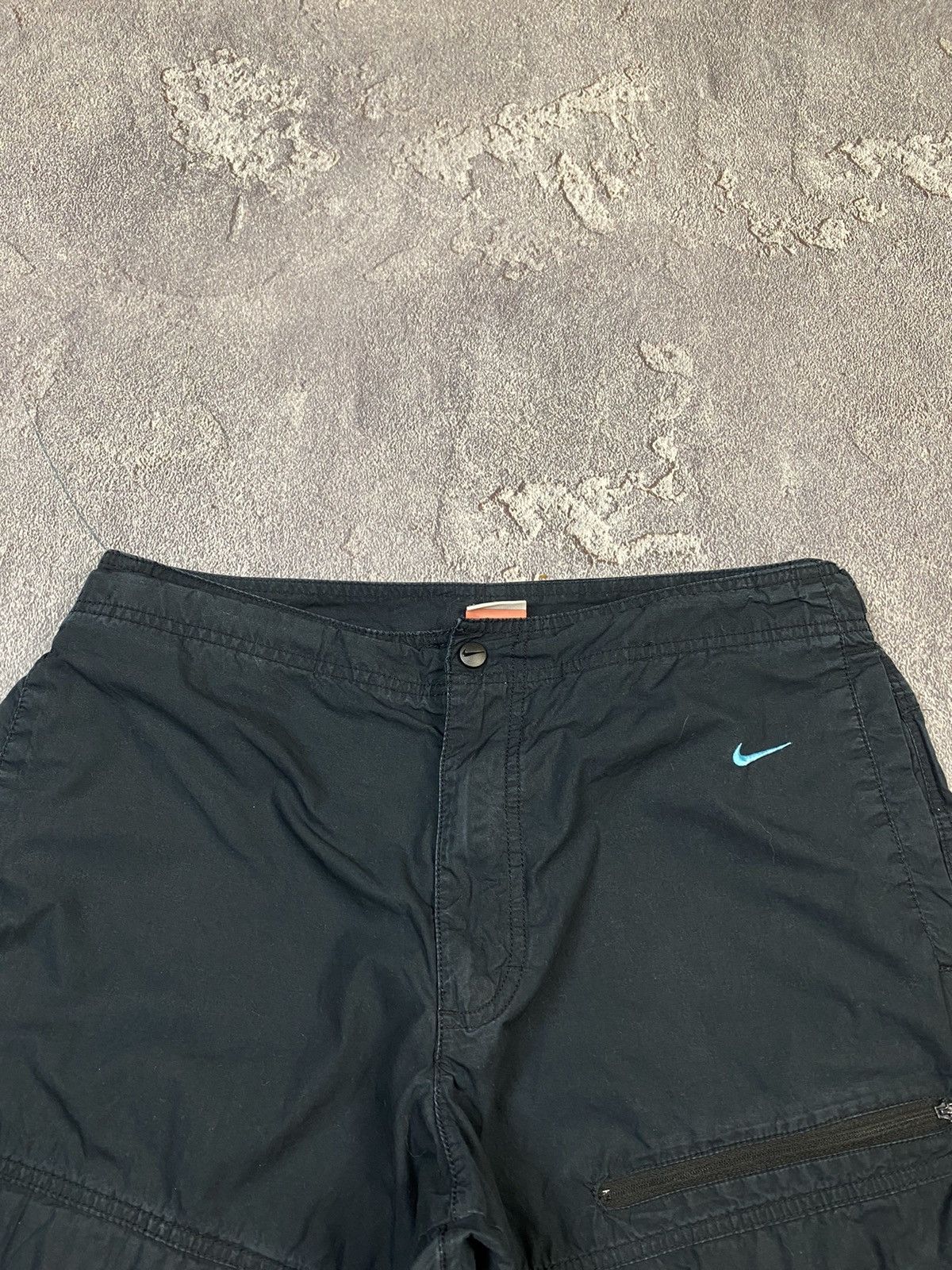 Nike Vintage 2000s Nike Navy 3/4 Shorts Y2K Streetwear Size US 33 - 3 Thumbnail