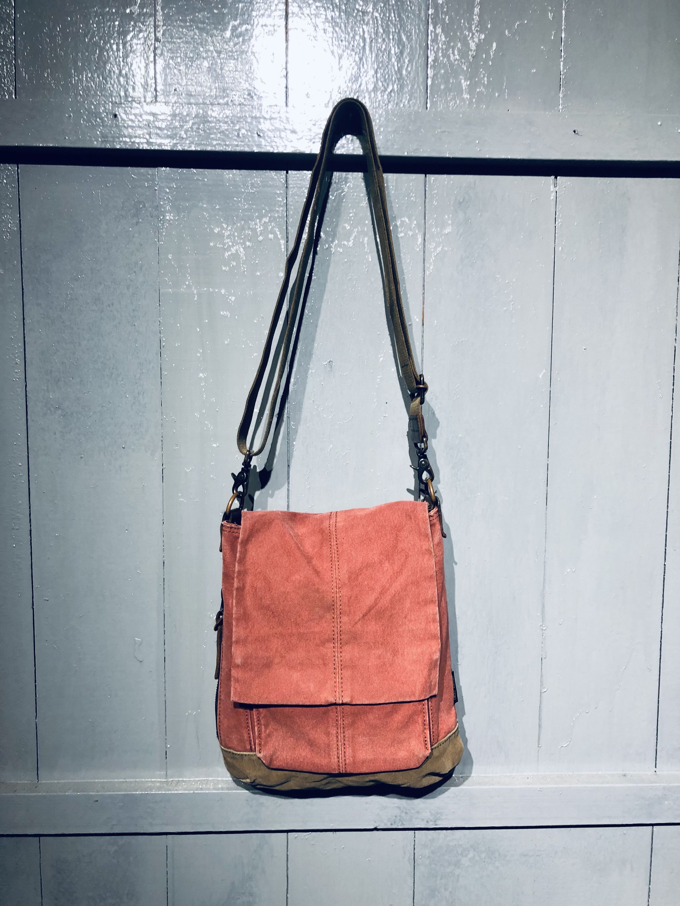 Canvas × Japanese Brand STYLE‼️JAPANESE BAGGY PORT STYLE CROSSBODY BAG Size ONE SIZE - 4 Thumbnail