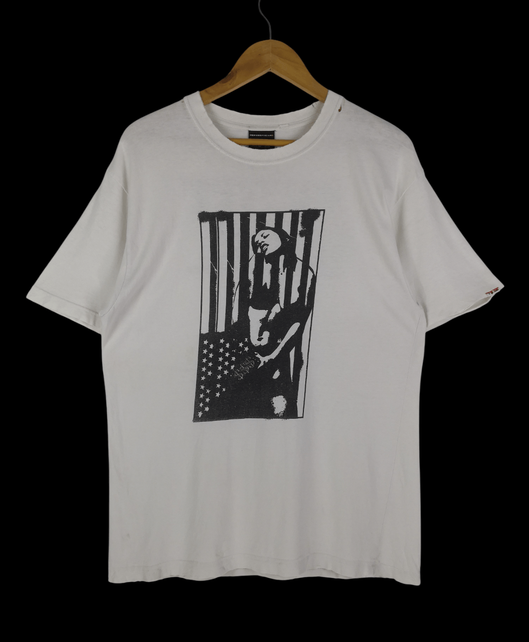 Neighborhood Vintage Neighborhood 2005 Fight Back Distressed Tee Size US M / EU 48-50 / 2 - 1 Thumbnail