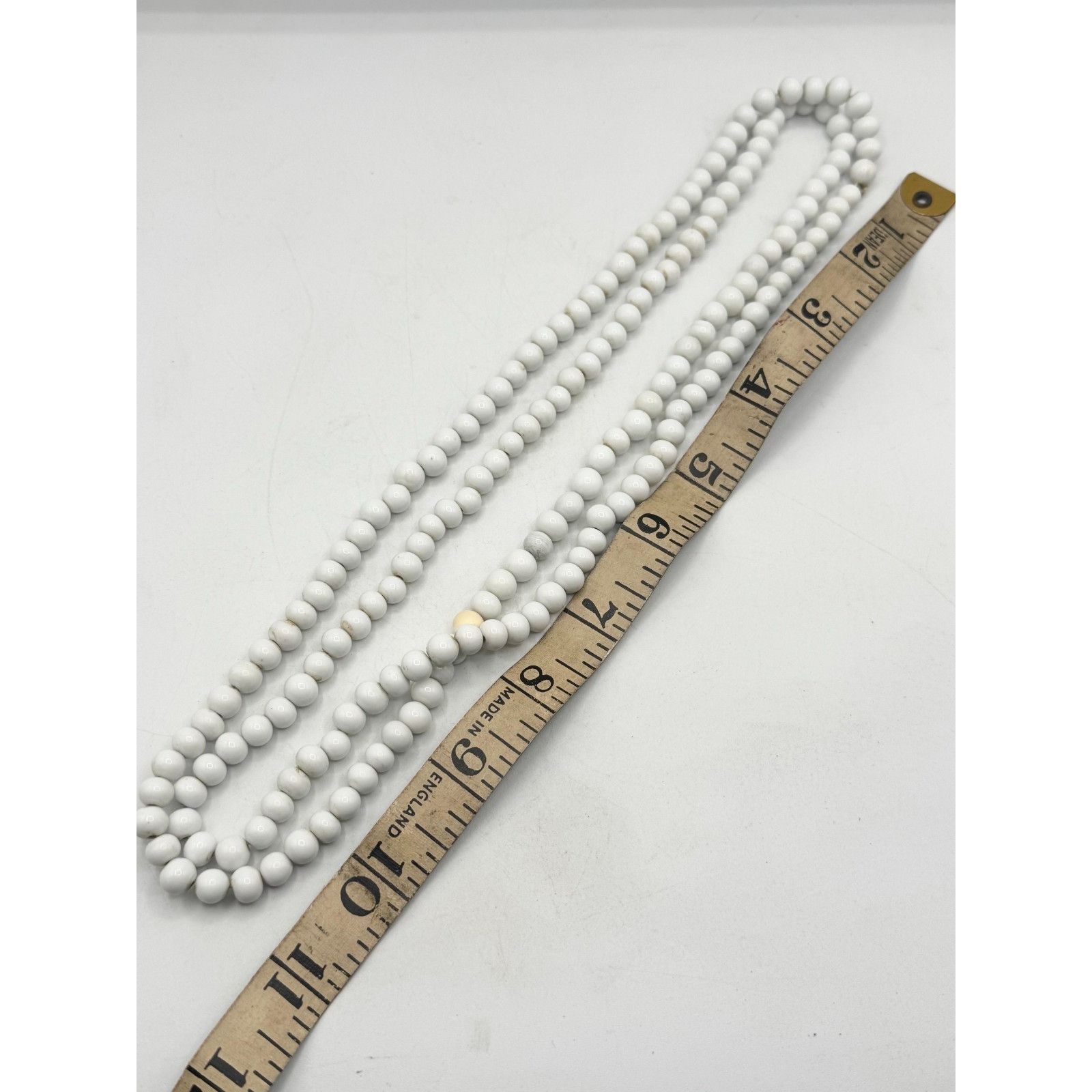 Vintage Vintage white milk glass bead necklace Size ONE SIZE - 4 Thumbnail