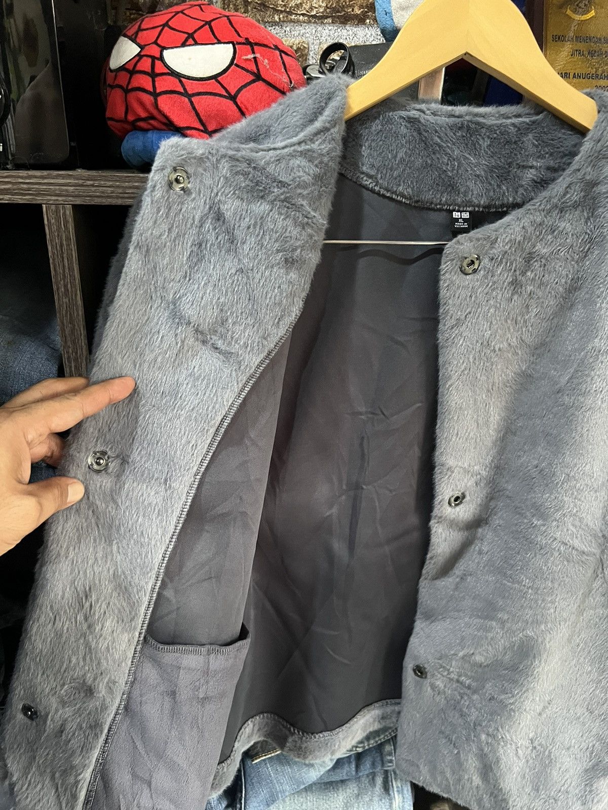 Uniqlo 🔥Uniqlo Faux Fur Button Cardigan Size M / US 6-8 / IT 42-44 - 9 Thumbnail