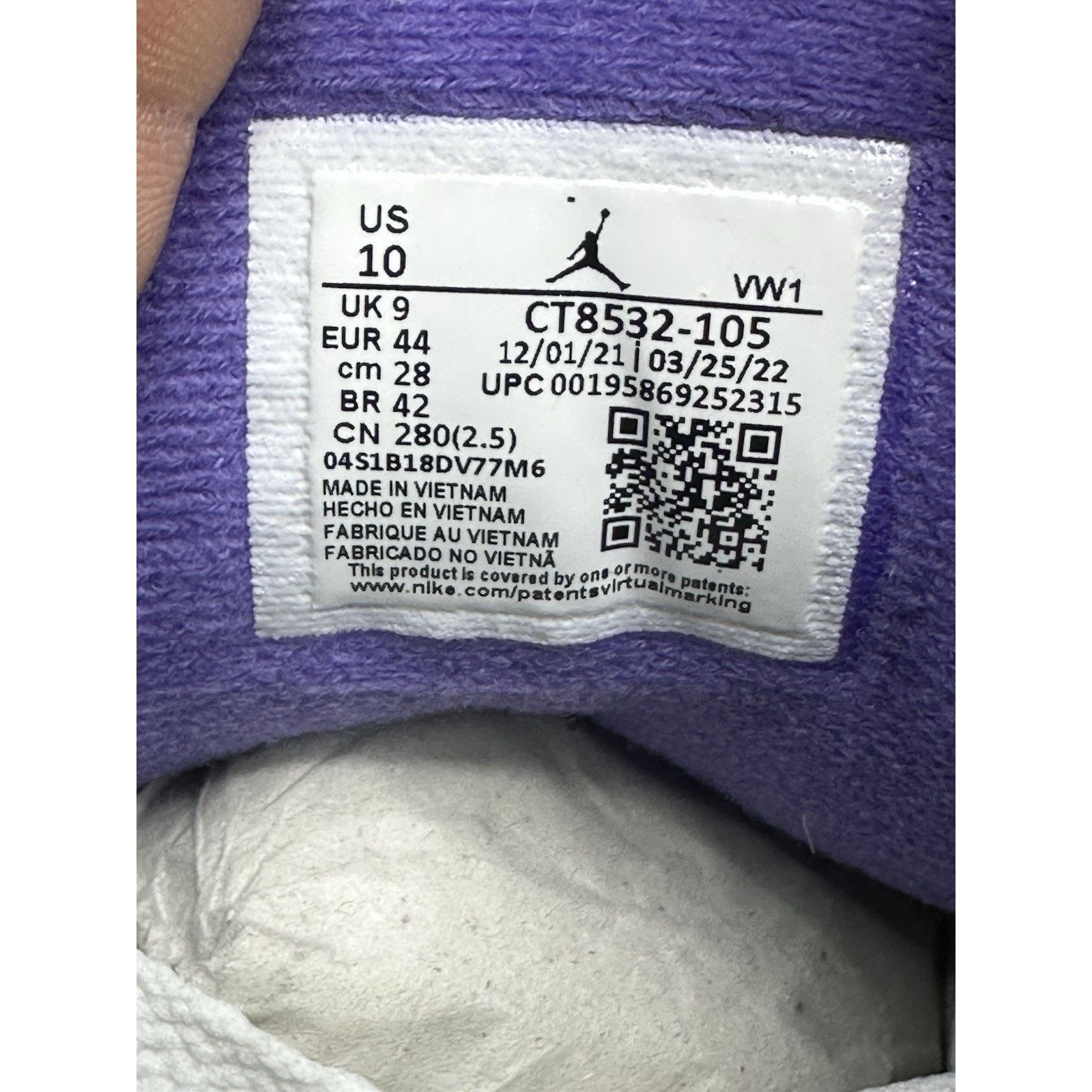 Jordan Brand Air Jordan 3 Dark Iris Size 10 CT8522-105 Size US 10 / EU 43 - 7 Thumbnail