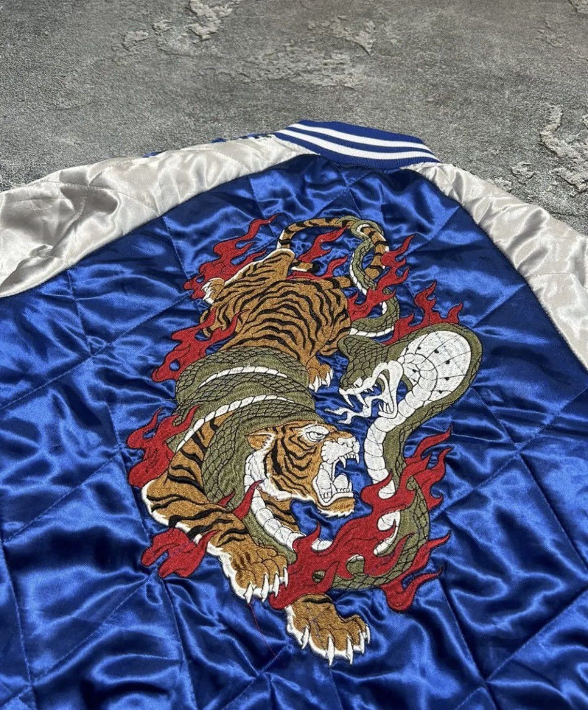 Vintage Imperious Blue Tiger Dragon Sukajan Jacket Size US M / EU 48-50 / 2 - 4 Thumbnail