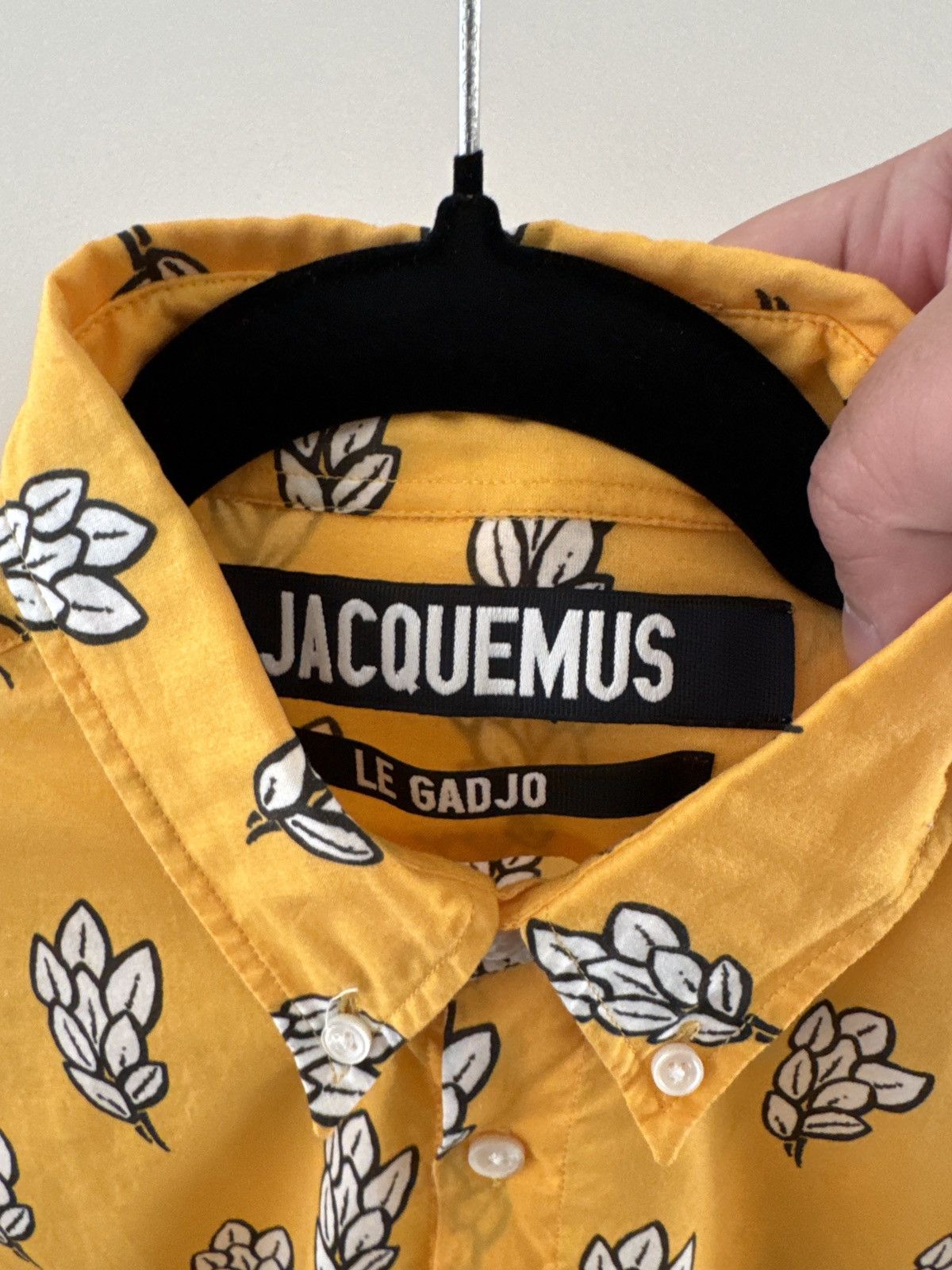 Jacquemus Jacquemus “Le Gadjo” wheat shirt Size US M / EU 48-50 / 2 - 11 Thumbnail