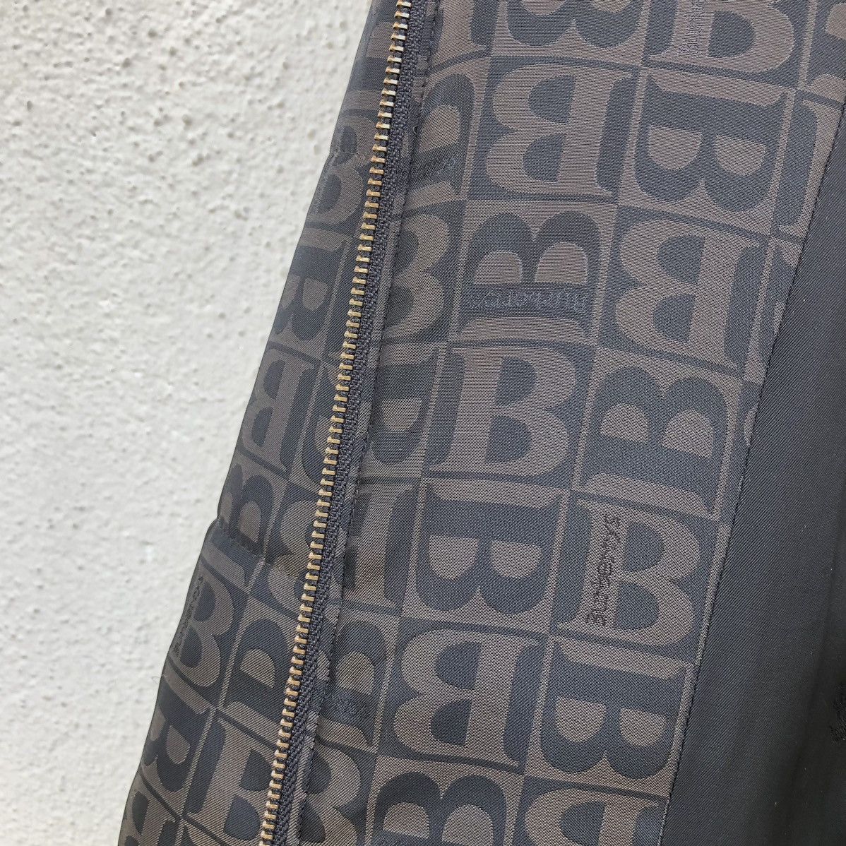 Burberry Vintage Burberry's All-Over Patterned Padded Jacket Size XL / US 12-14 / IT 48-50 - 9 Thumbnail