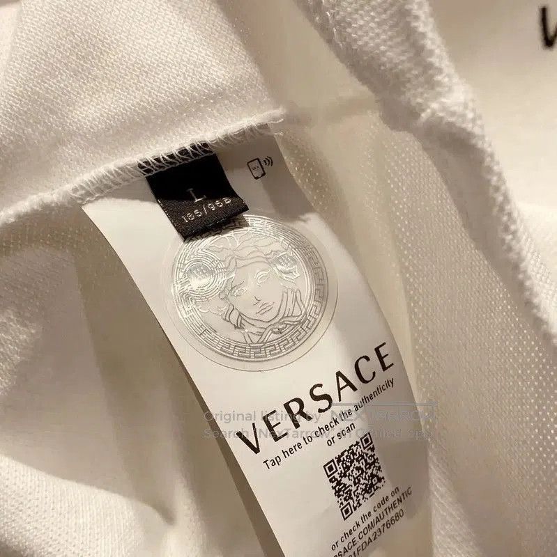 Versace Versace Women's Polo T-Shirt in White . Size L / US 10 / IT 46 - 4 Thumbnail