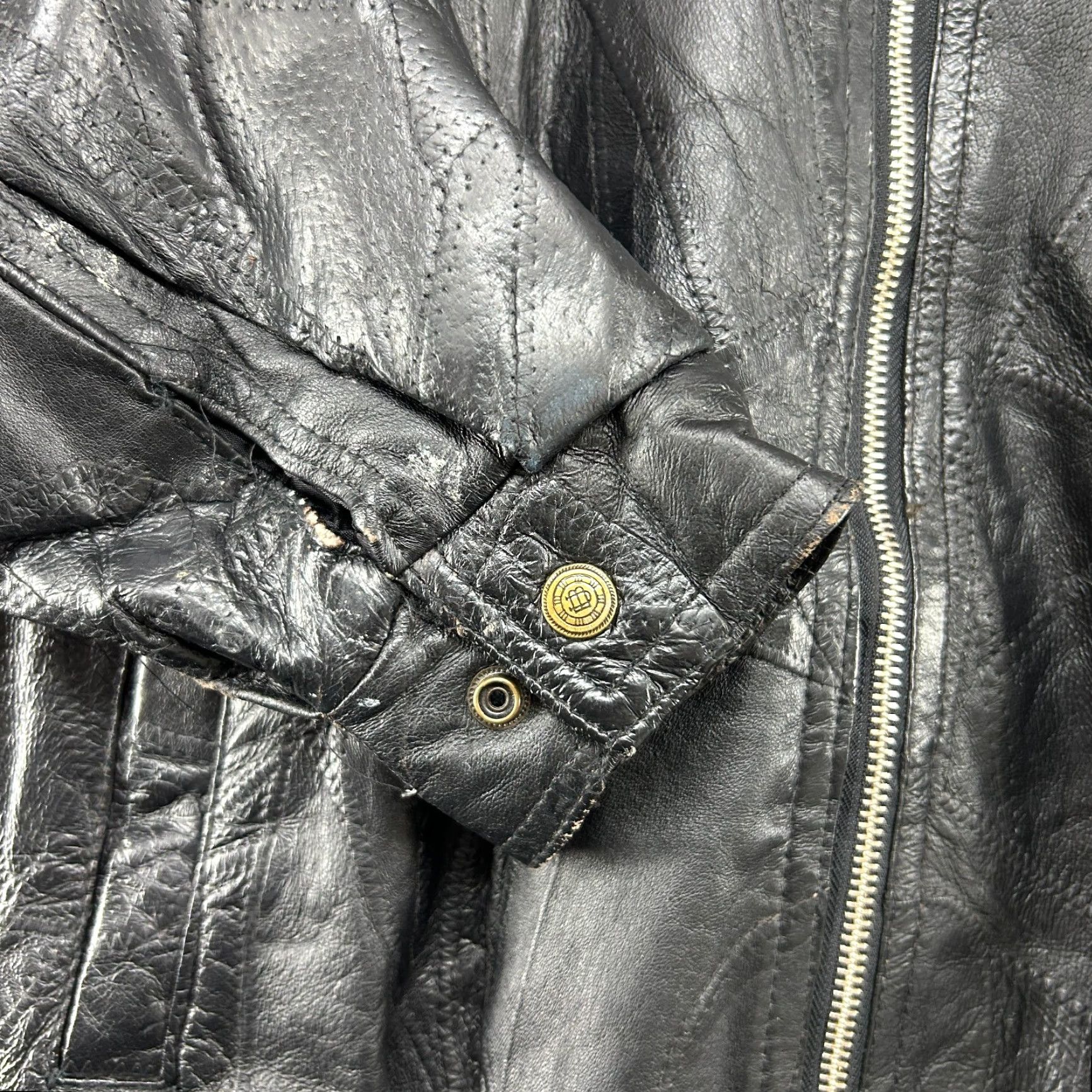 Vintage VINTAGE Leather Jacket Mens XL Black Bomber Genuine Lined Patchwork Biker 90s Size US XL / EU 56 / 4 - 5 Thumbnail