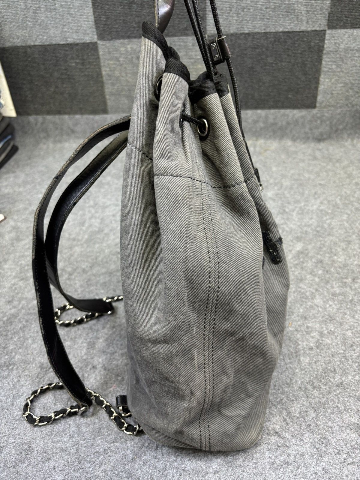 Chanel Chanel 31 Rue Cambon Paris Deauville Dark Grey Size ONE SIZE - 7 Thumbnail