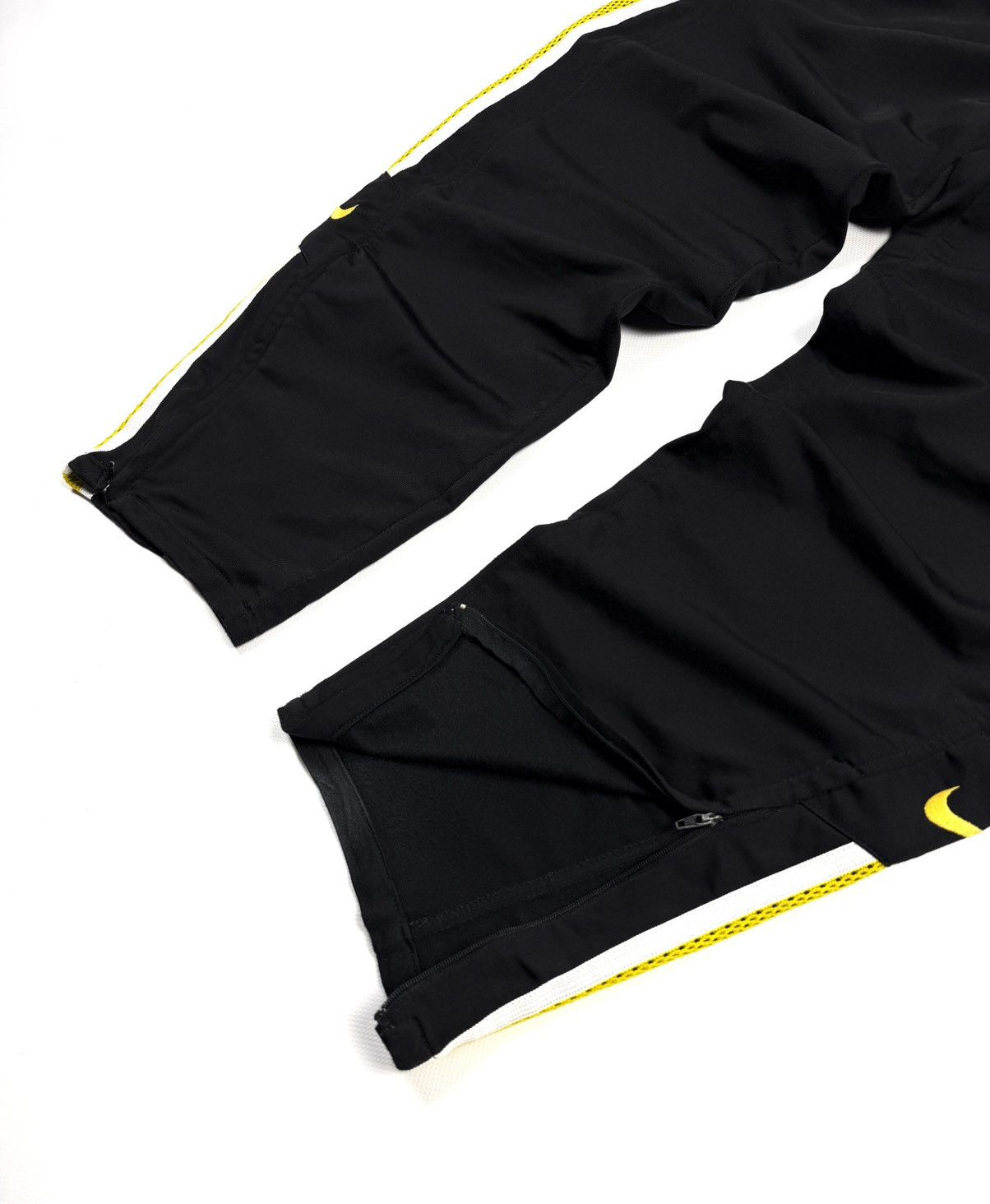 Nike Nike 90s Vintage Black Tracksuit Set Jacket Pants Y2K Retro Size US L / EU 52-54 / 3 - 16 Thumbnail