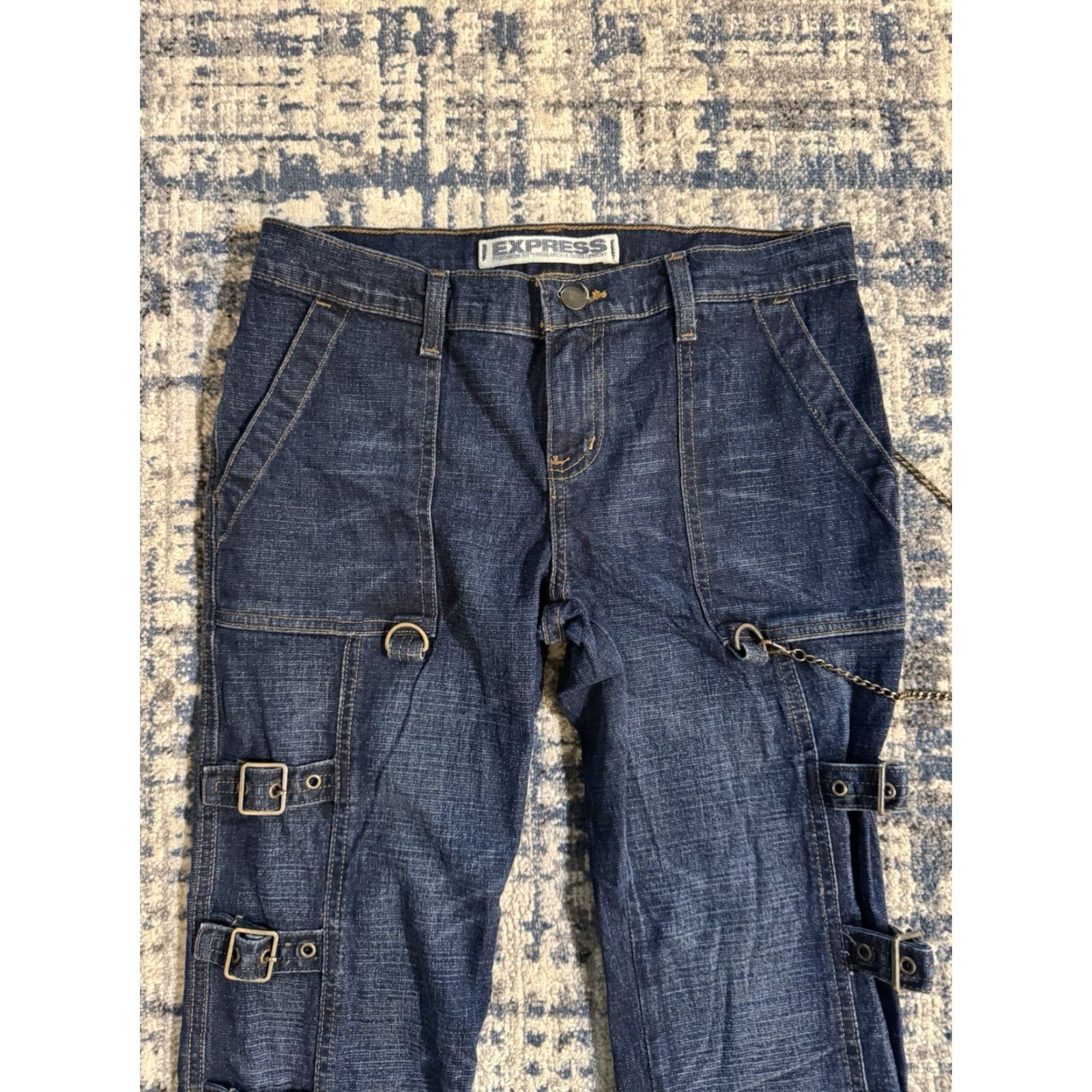 Express VINTAGE Y2K Express Jeans Sz 4 Low Rise Raver Buckle Straps Chain Precision Fit Size 27" / US 4 / IT 40 - 2 Thumbnail