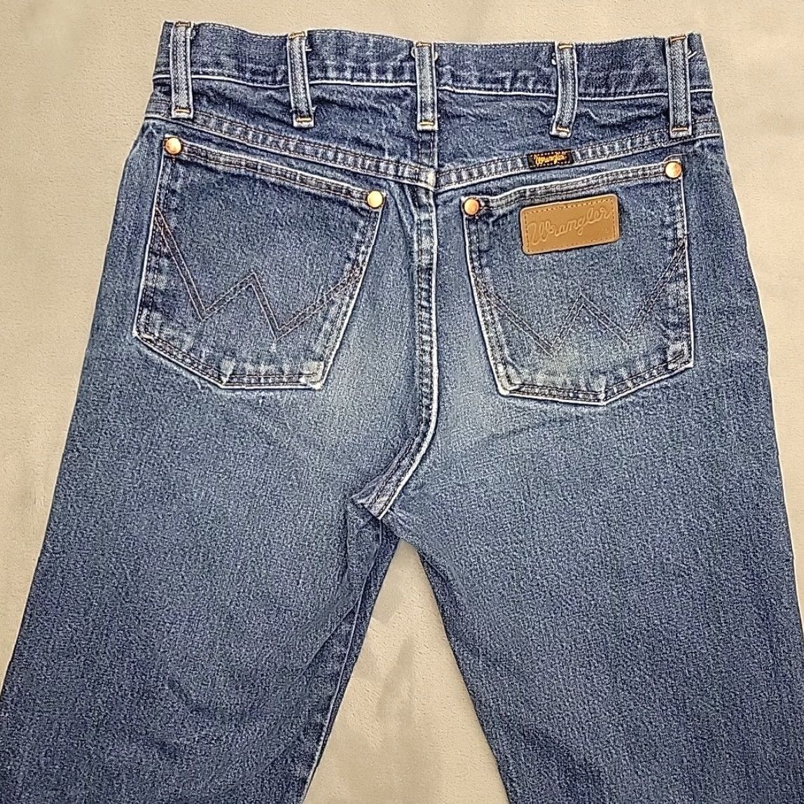 Wrangler Wrangler Jeans Men 29x34 Faded Whiskered Blue Denim 13MWZ Cotton Western Cowboy Size US 29 - 7 Thumbnail