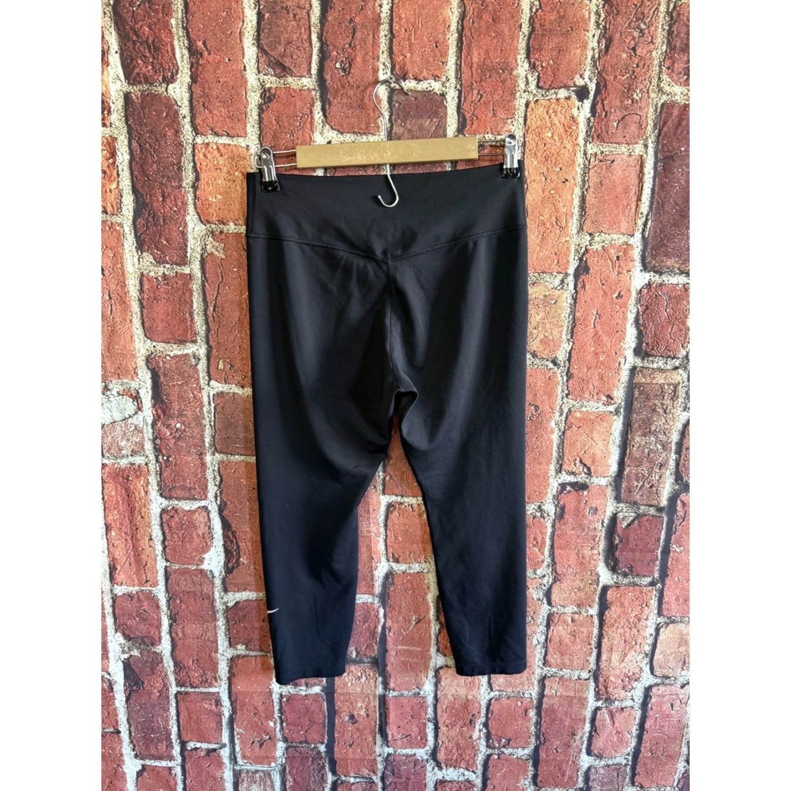 Nike Nike Womens Black Cropped Leggings Athletic Size L Size 36" / US 14 / IT 50 - 2 Thumbnail