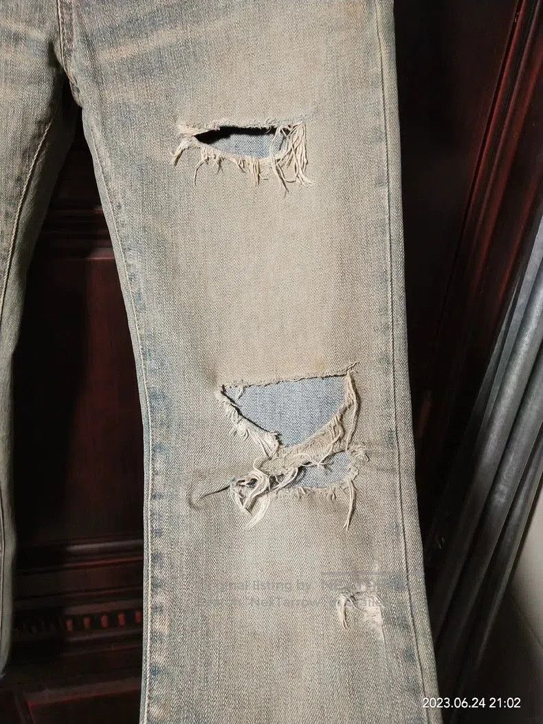 Saint Laurent Paris SLP 16 Distressed Blue Jeans Size 29. Size US 29 - 4 Thumbnail