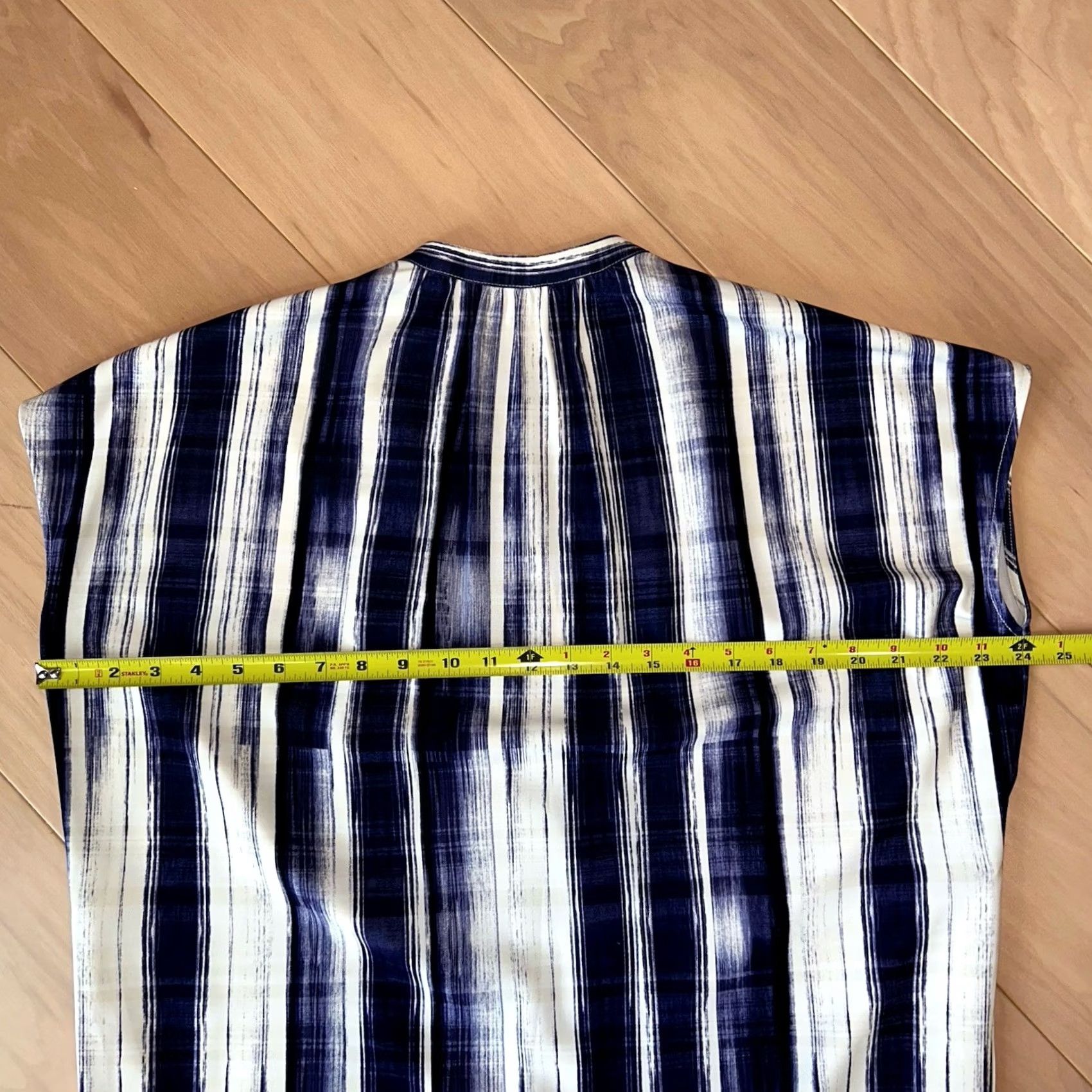 Vince Vince Shift Dress Sleeveless V-Neck Striped Blue Women’s Small Dress Size S / US 4 / IT 40 - 5 Thumbnail