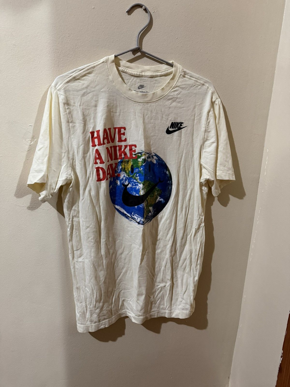 Nike Have a nike day tee Size US M / EU 48-50 / 2 - 1 Thumbnail